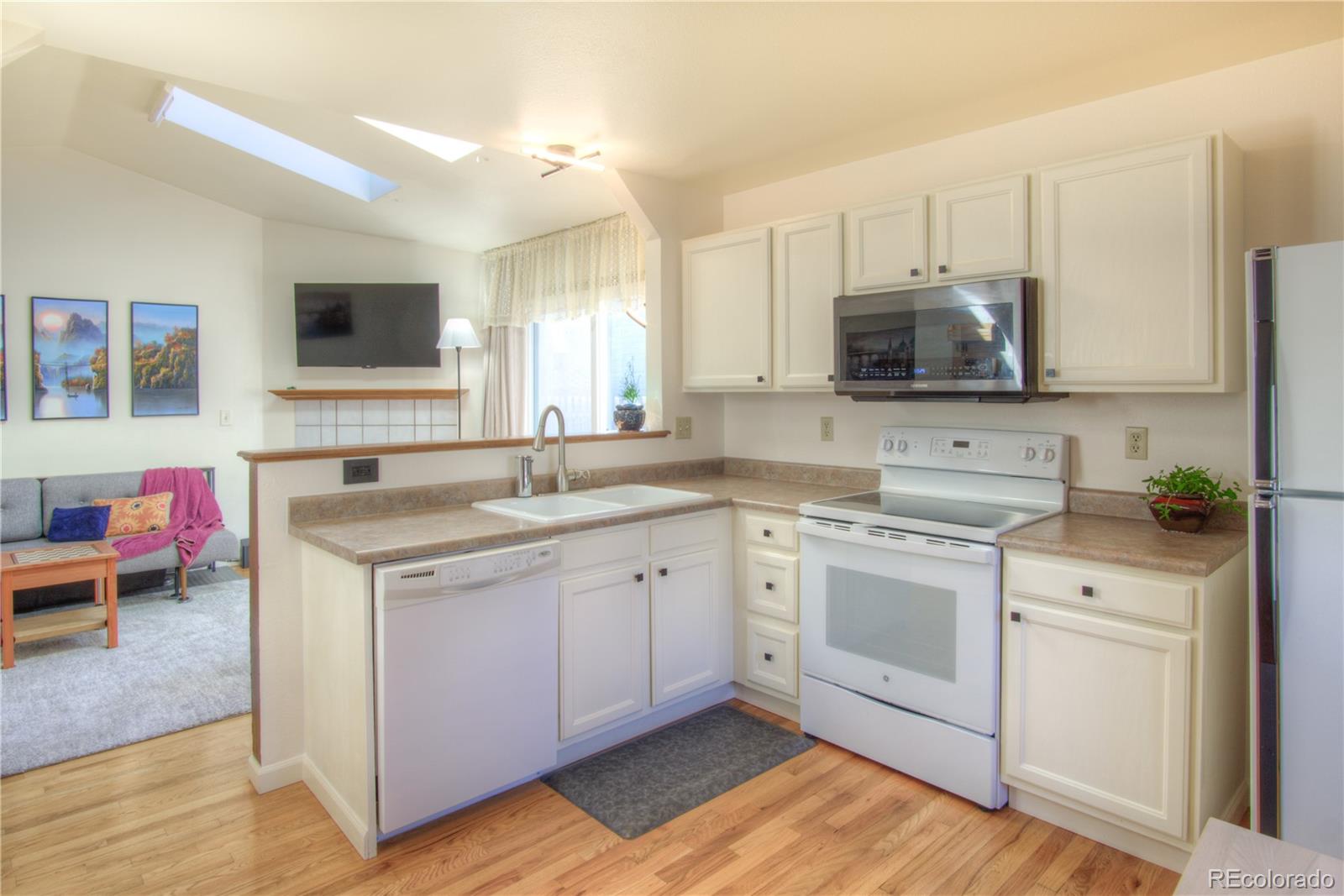 MLS Image #4 for 5696 s zinnia street,littleton, Colorado
