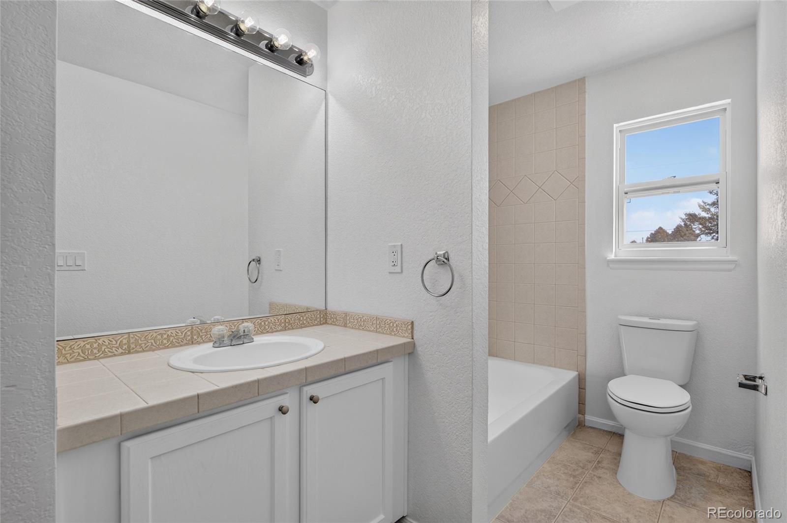 MLS Image #14 for 780  2nd street,bennett, Colorado