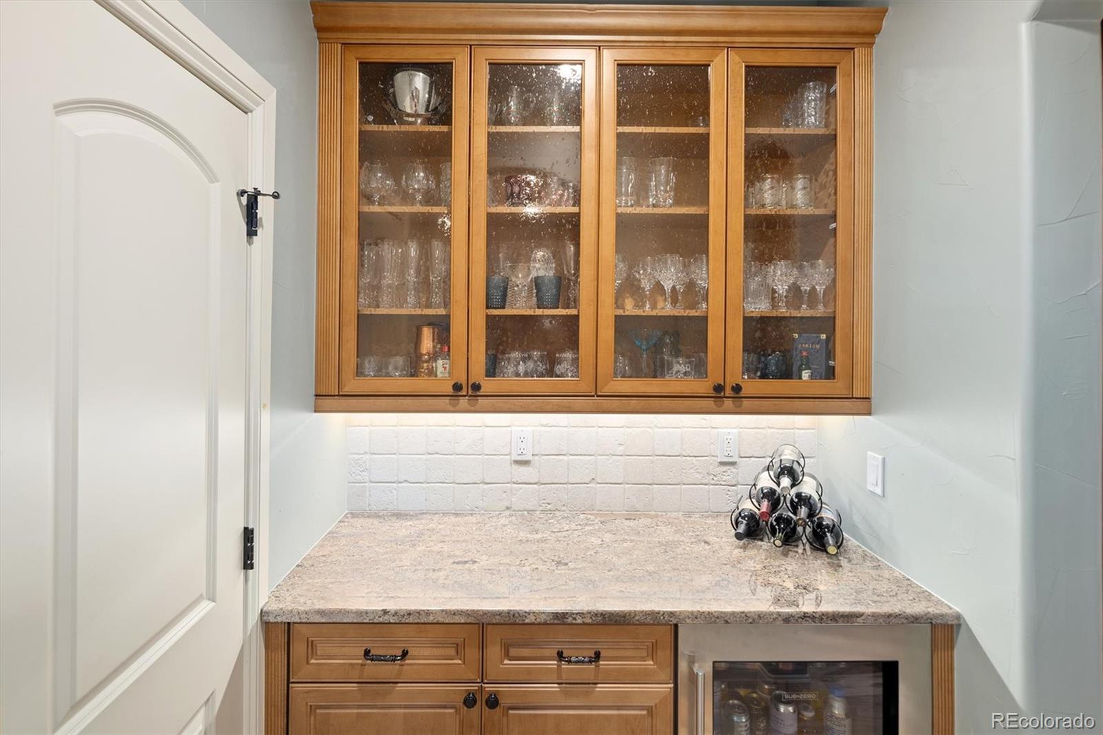 MLS Image #10 for 8027 e 24th avenue,denver, Colorado