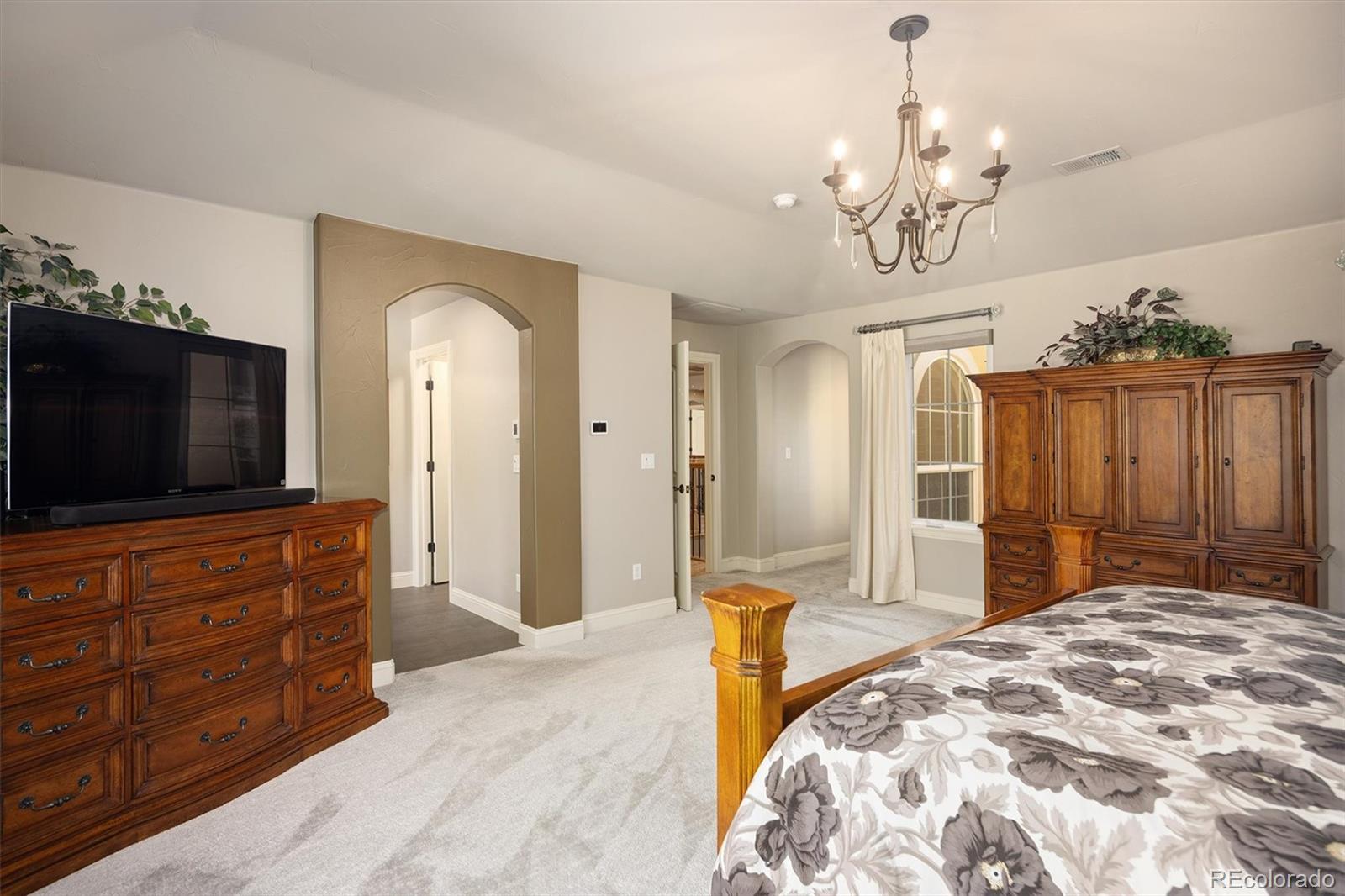 MLS Image #27 for 8027 e 24th avenue,denver, Colorado