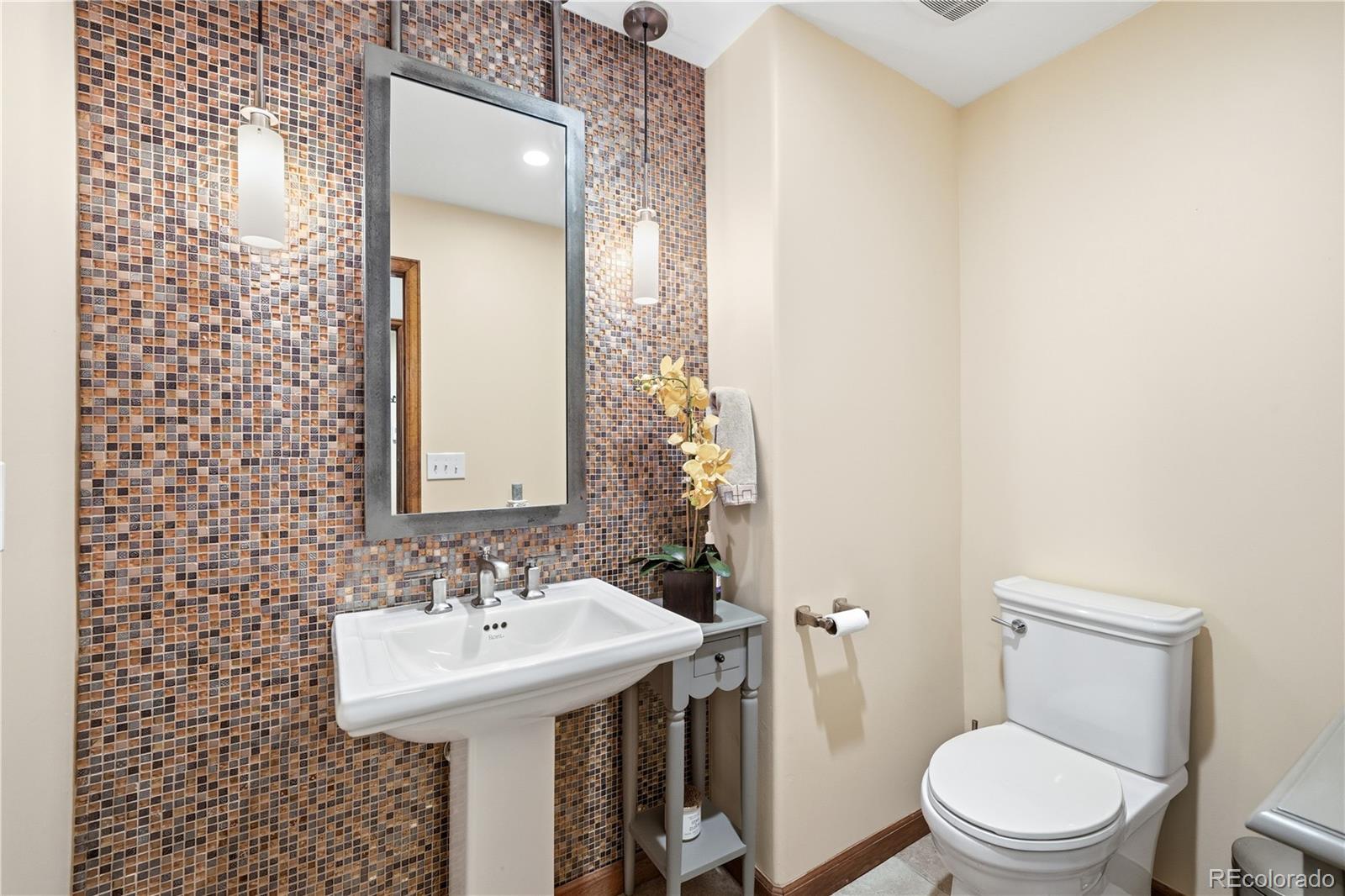 MLS Image #17 for 9636 e maplewood circle,greenwood village, Colorado