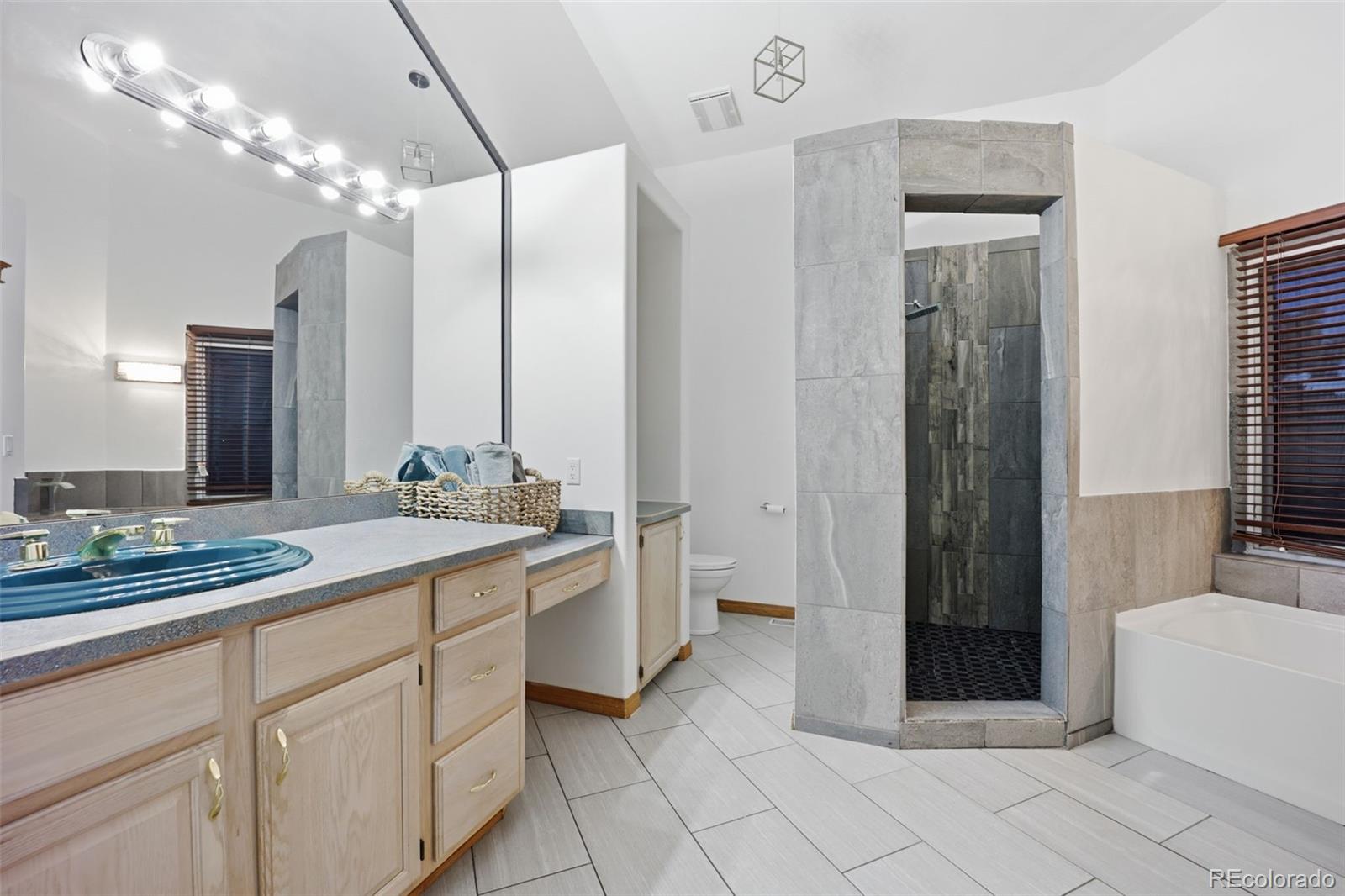 MLS Image #34 for 134  san carlos road,pueblo, Colorado