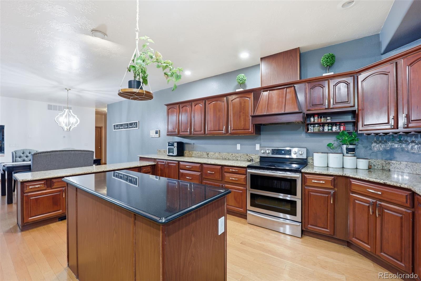 MLS Image #8 for 134  san carlos road,pueblo, Colorado