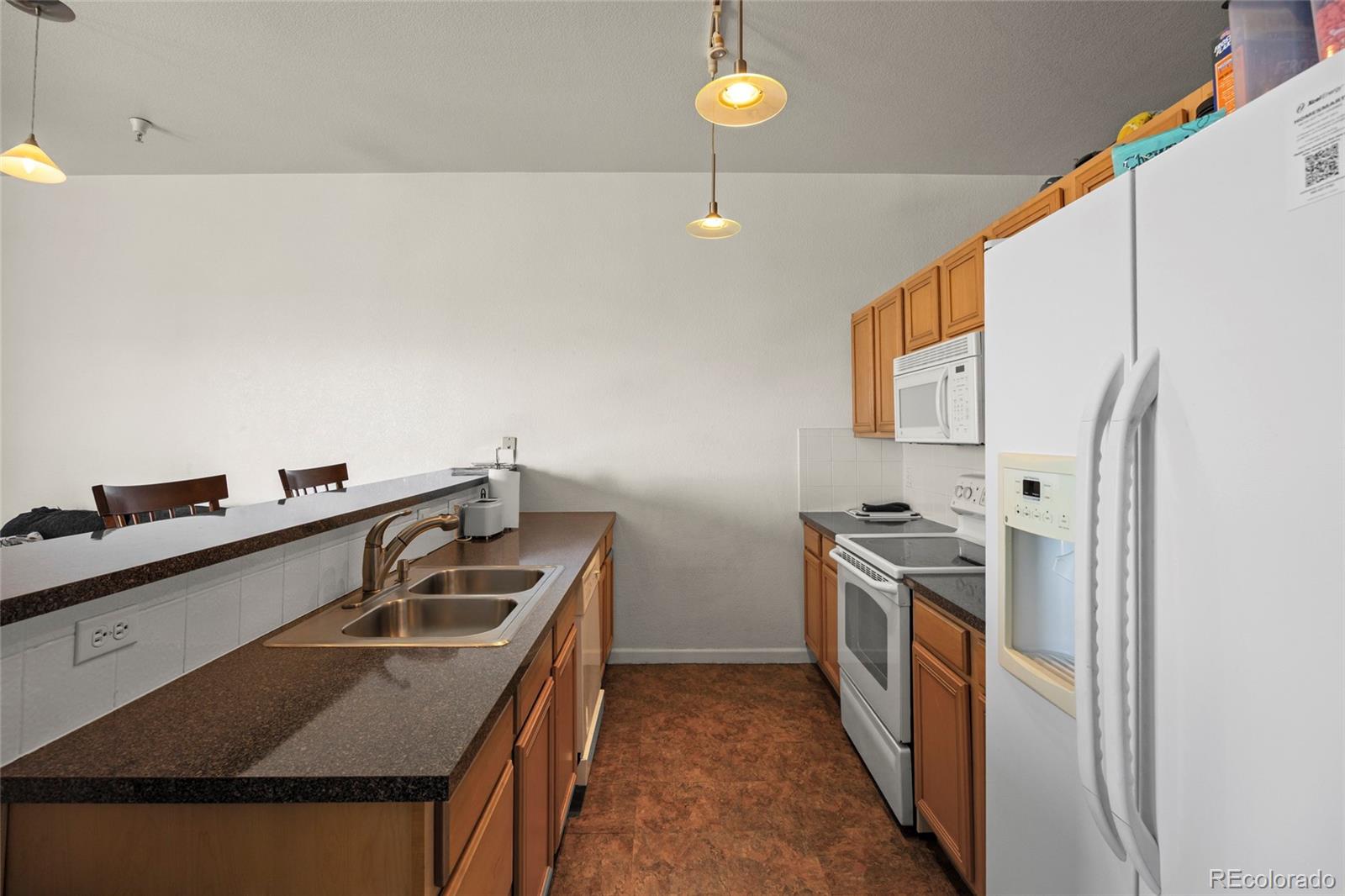MLS Image #10 for 15475  andrews drive,denver, Colorado