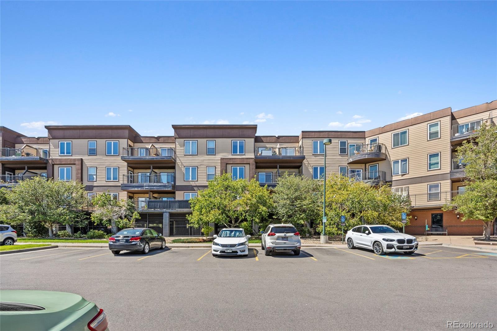 MLS Image #3 for 15475  andrews drive,denver, Colorado