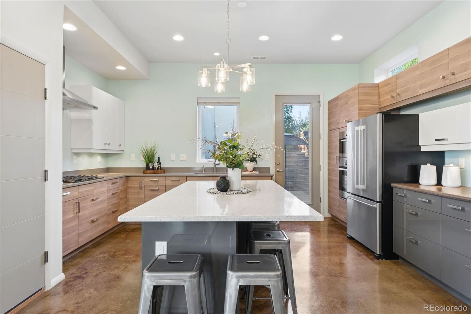 MLS Image #2 for 815 w jefferson street,colorado springs, Colorado