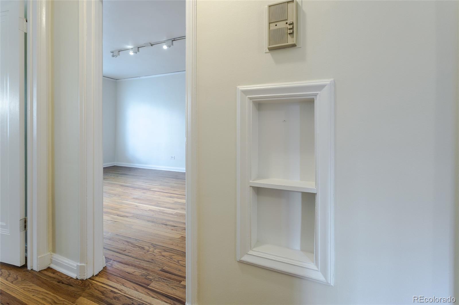 MLS Image #17 for 949 n emerson street,denver, Colorado