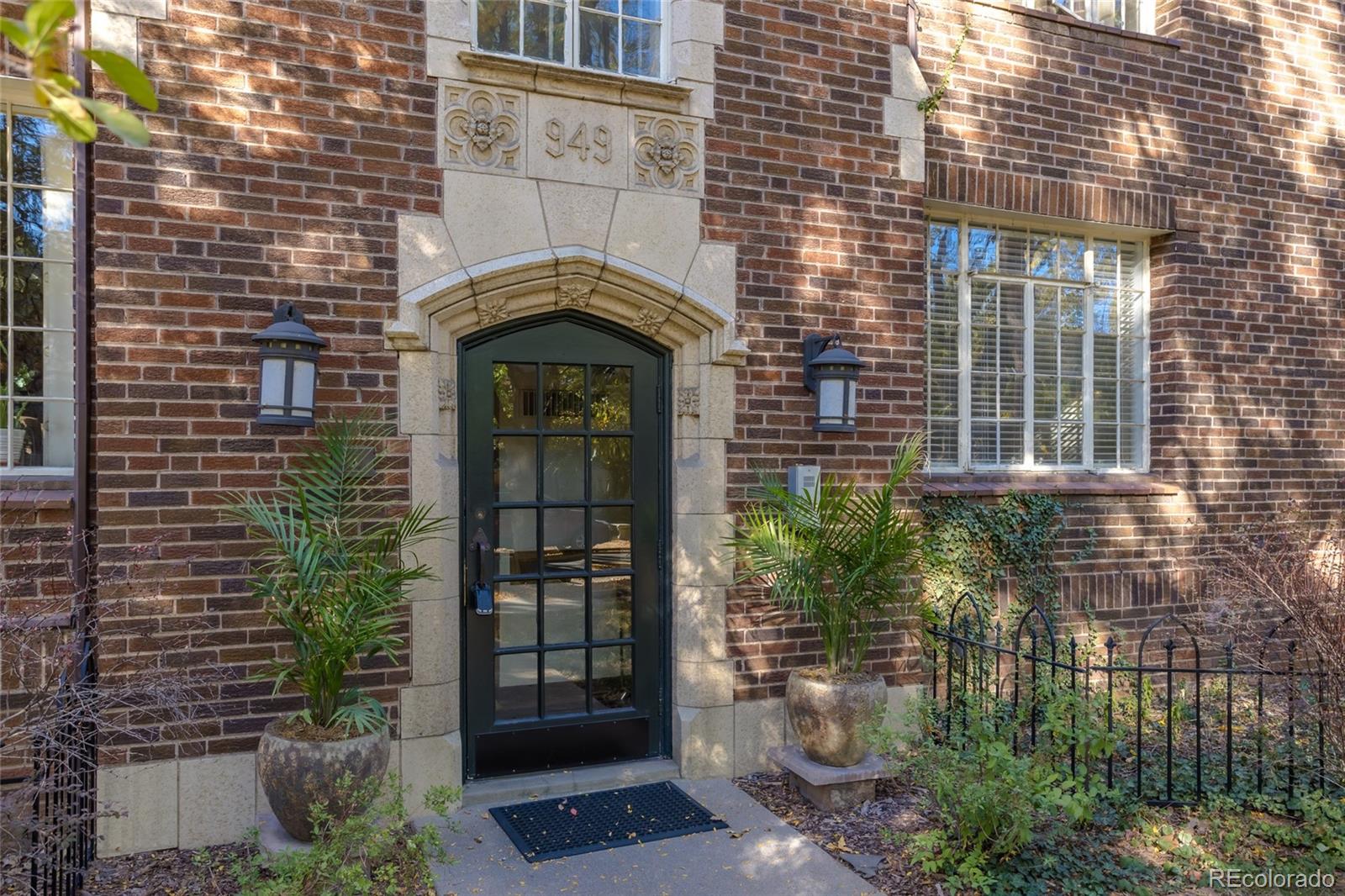 MLS Image #2 for 949 n emerson street,denver, Colorado