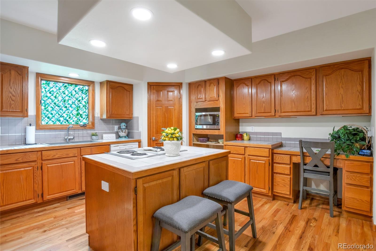 MLS Image #9 for 5203  golf course drive,morrison, Colorado