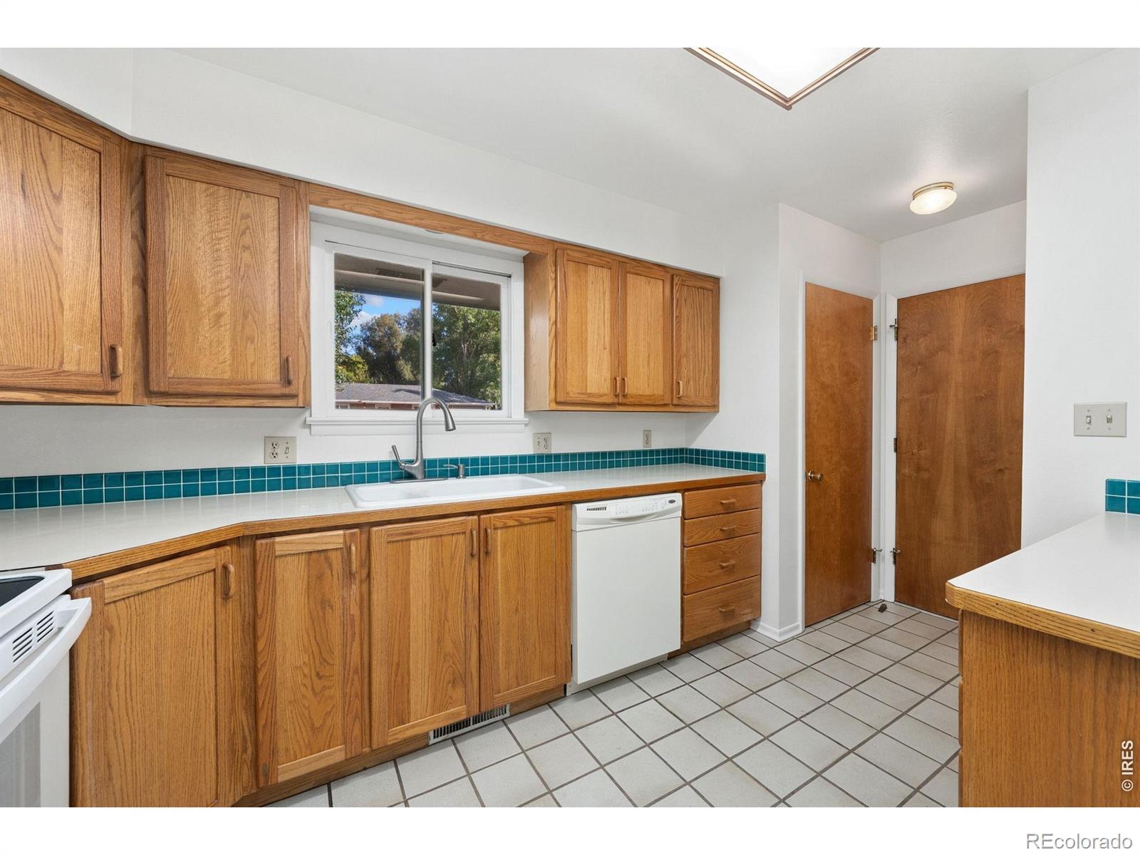 MLS Image #7 for 1215  juniper court,fort collins, Colorado
