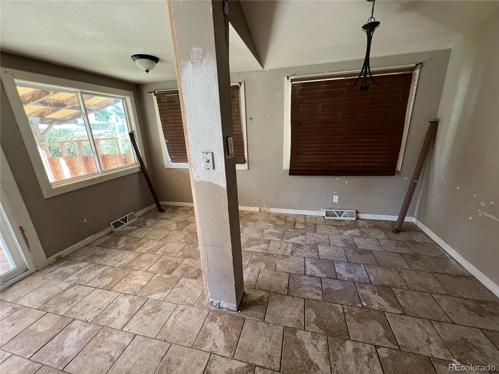 MLS Image #13 for 327  platte street,sterling, Colorado