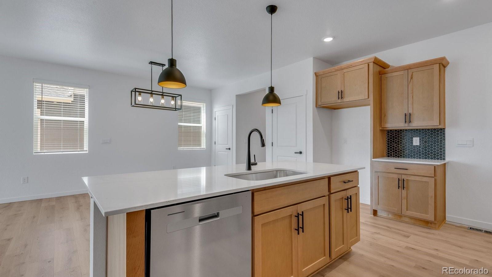 MLS Image #5 for 1913  sorghum way,johnstown, Colorado