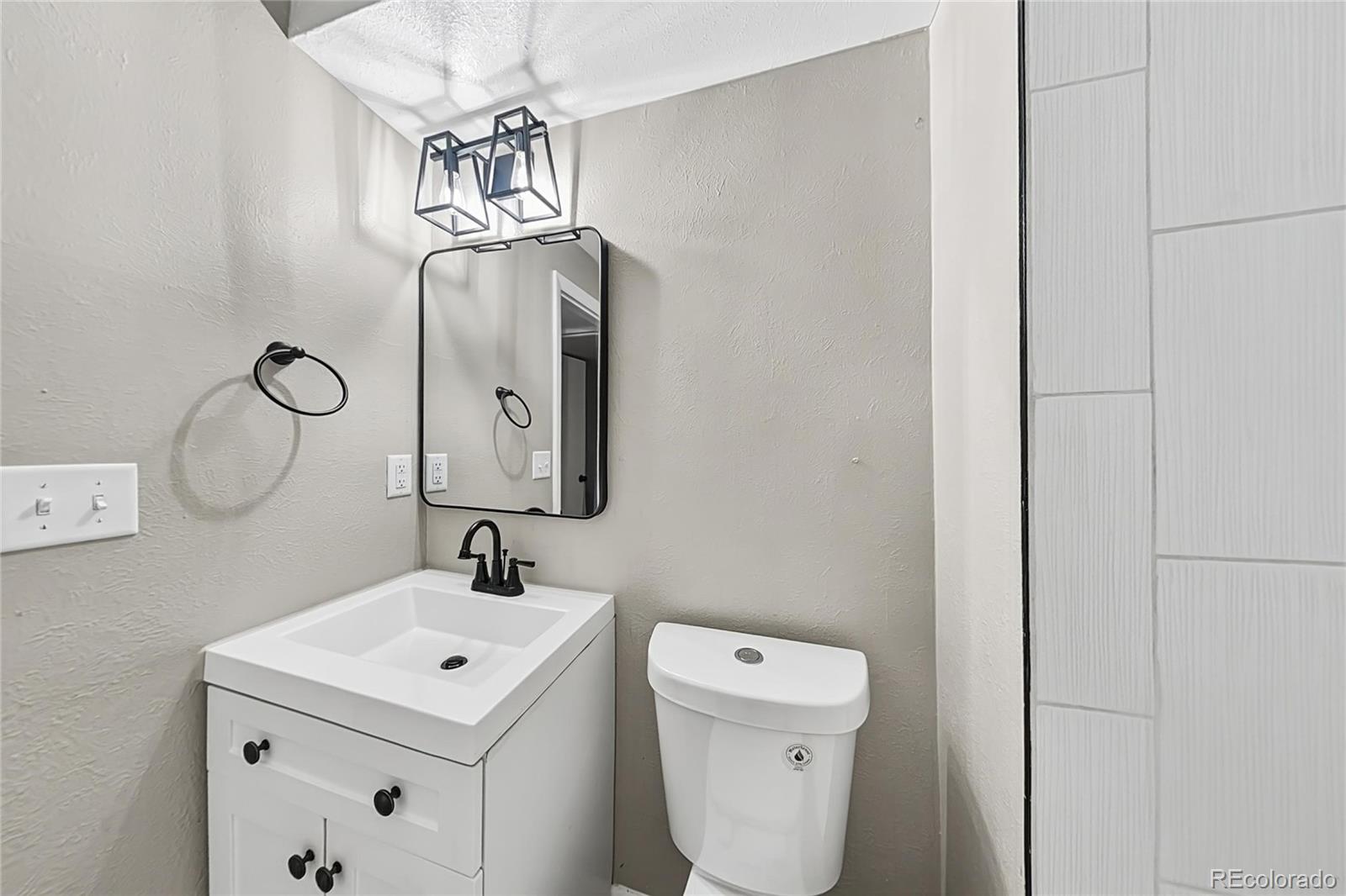 MLS Image #12 for 7907 e fremont avenue,centennial, Colorado