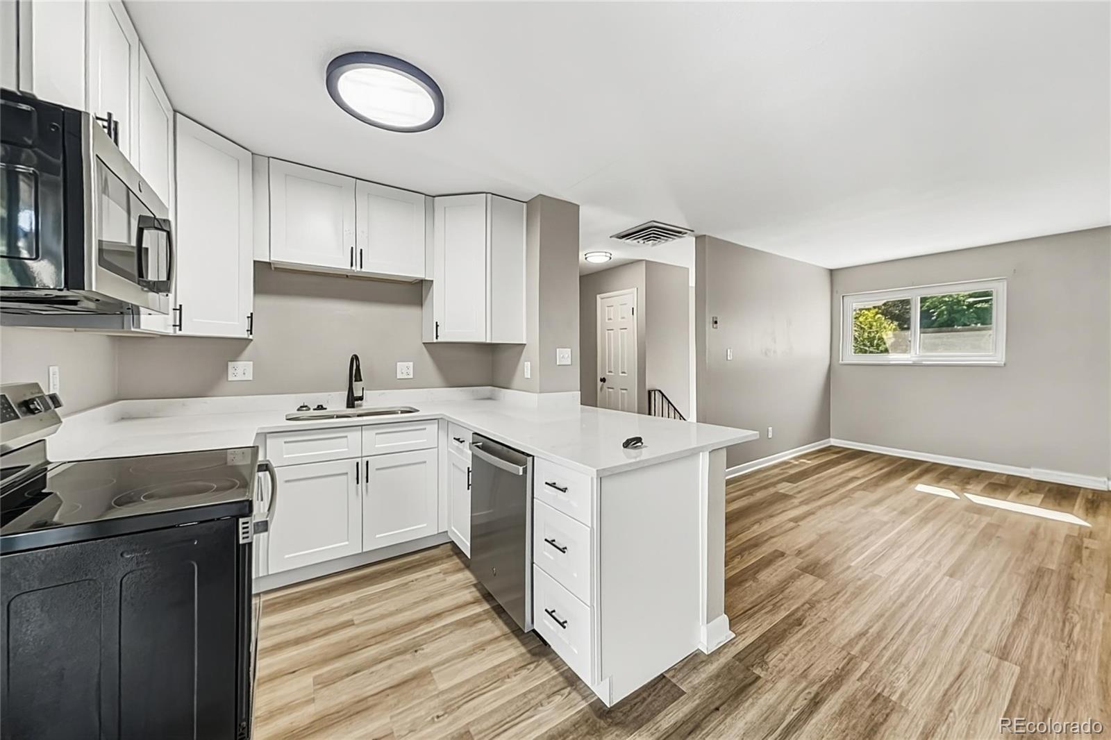 MLS Image #2 for 7907 e fremont avenue,centennial, Colorado