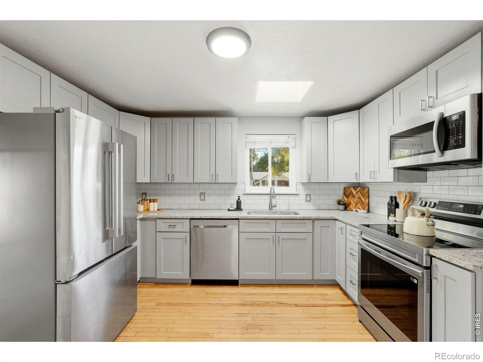 MLS Image #11 for 1490 s zephyr street,lakewood, Colorado