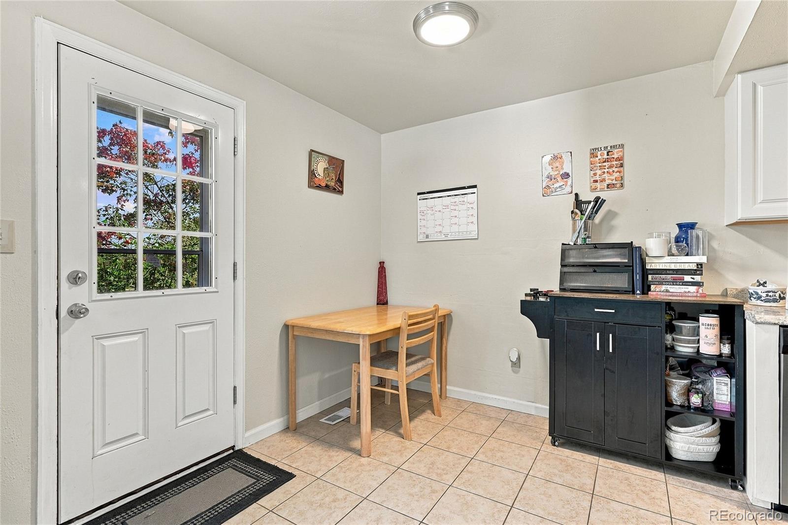 MLS Image #10 for 790 w cleveland circle,lafayette, Colorado