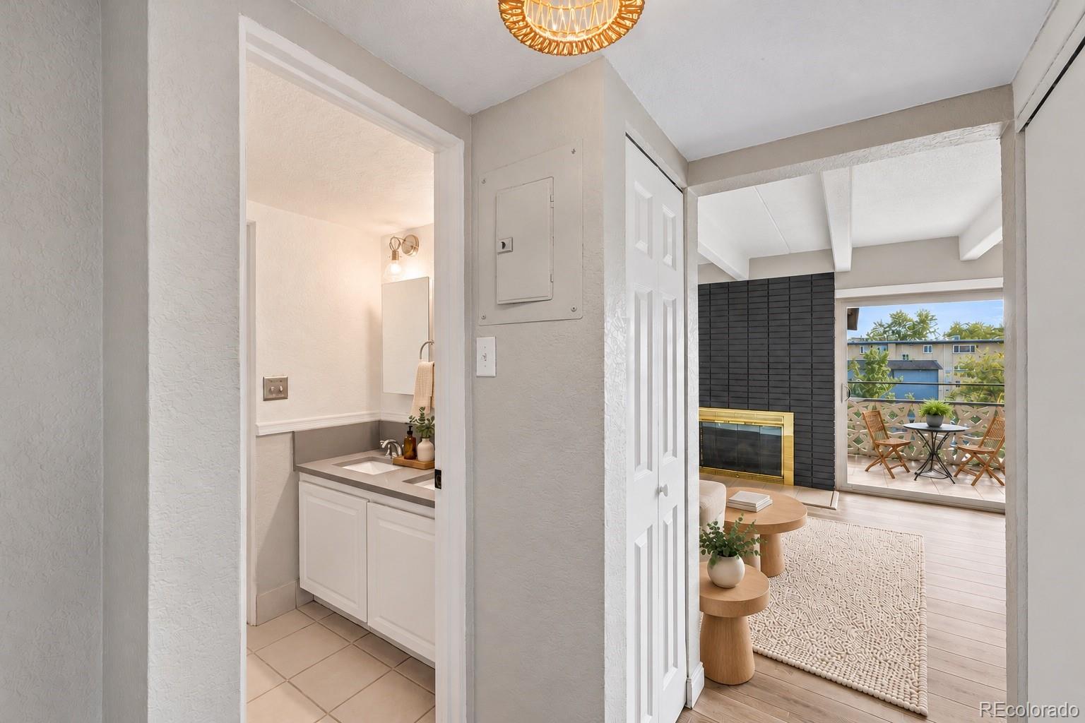 MLS Image #10 for 655 n pearl street,denver, Colorado