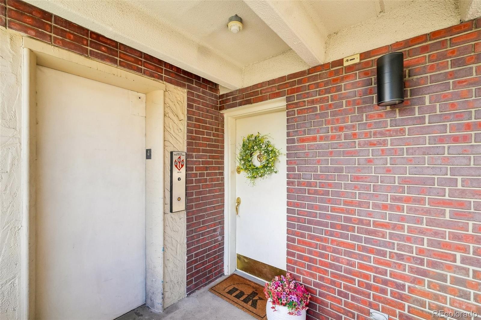 MLS Image #2 for 655 n pearl street,denver, Colorado