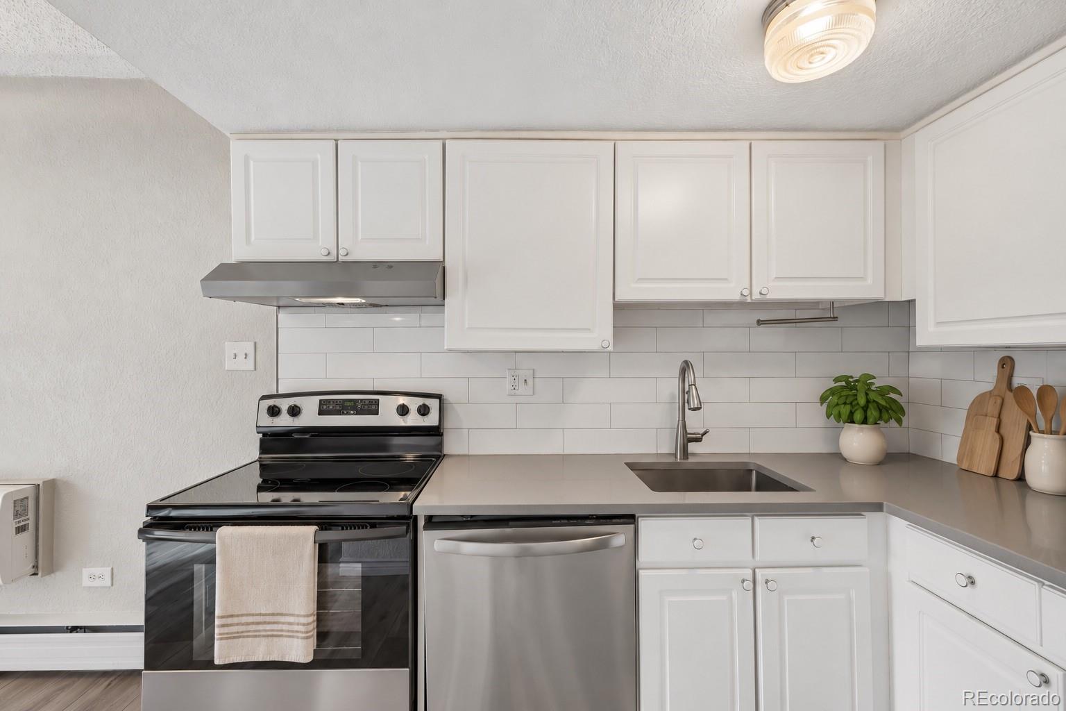 MLS Image #9 for 655 n pearl street,denver, Colorado
