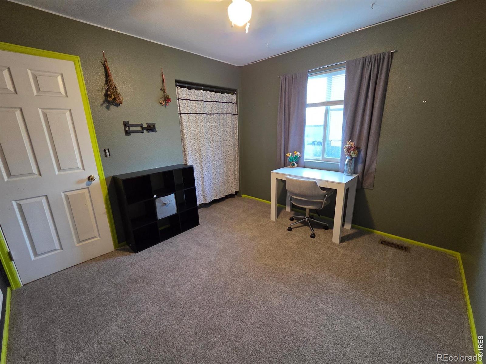 MLS Image #6 for 315 e 28th street drive,greeley, Colorado