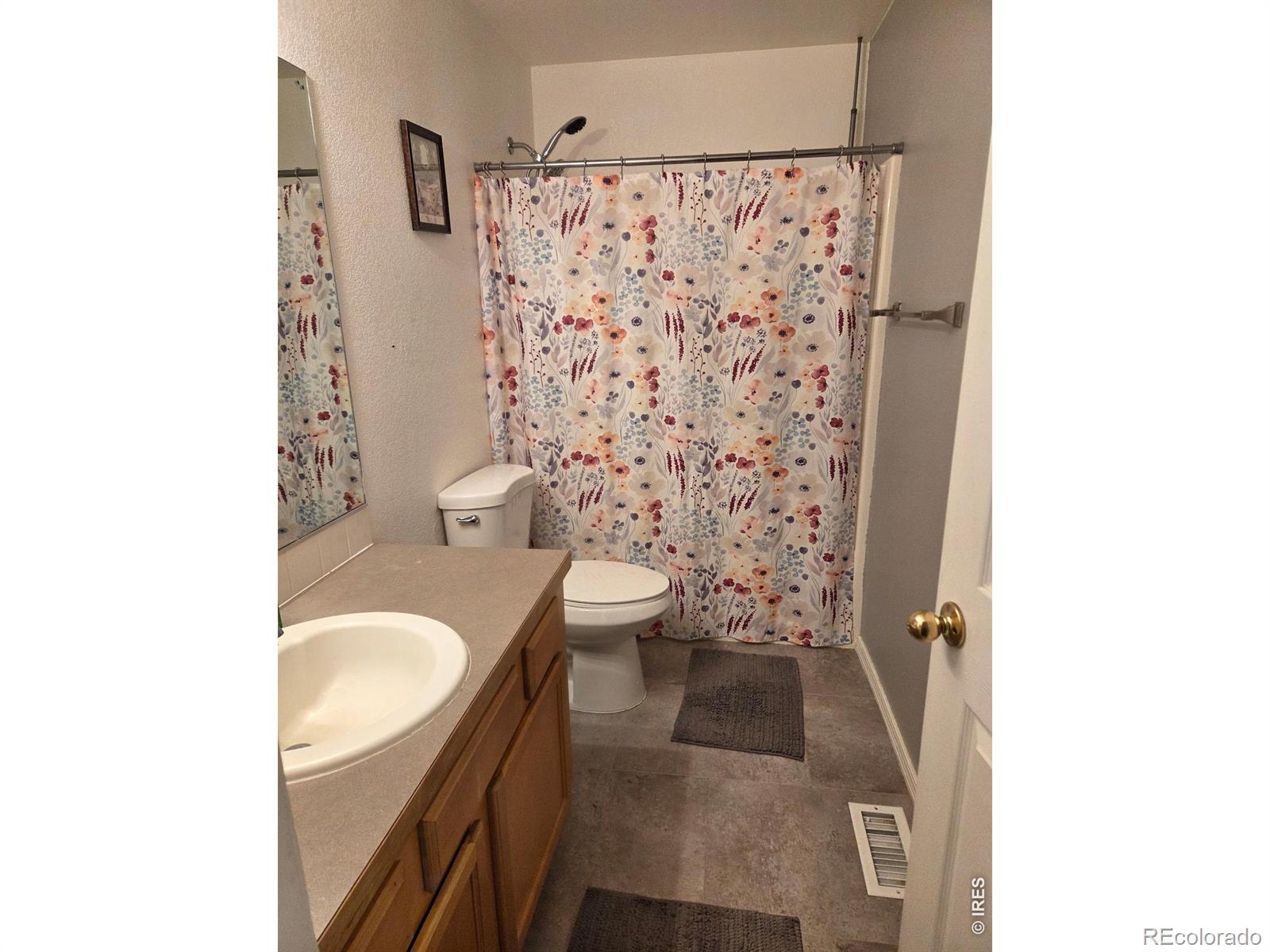 MLS Image #8 for 315 e 28th street drive,greeley, Colorado