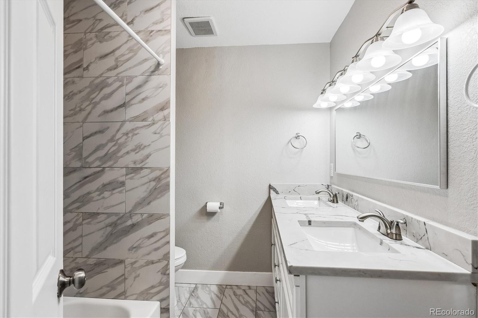 MLS Image #20 for 2300 s gilpin street,denver, Colorado