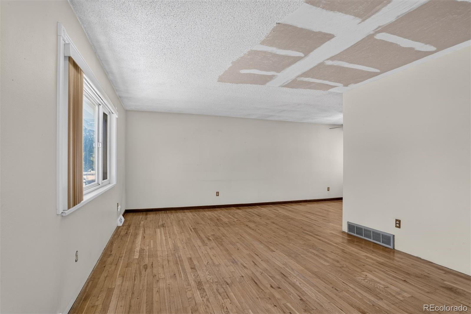 MLS Image #3 for 2885 s teller street,denver, Colorado
