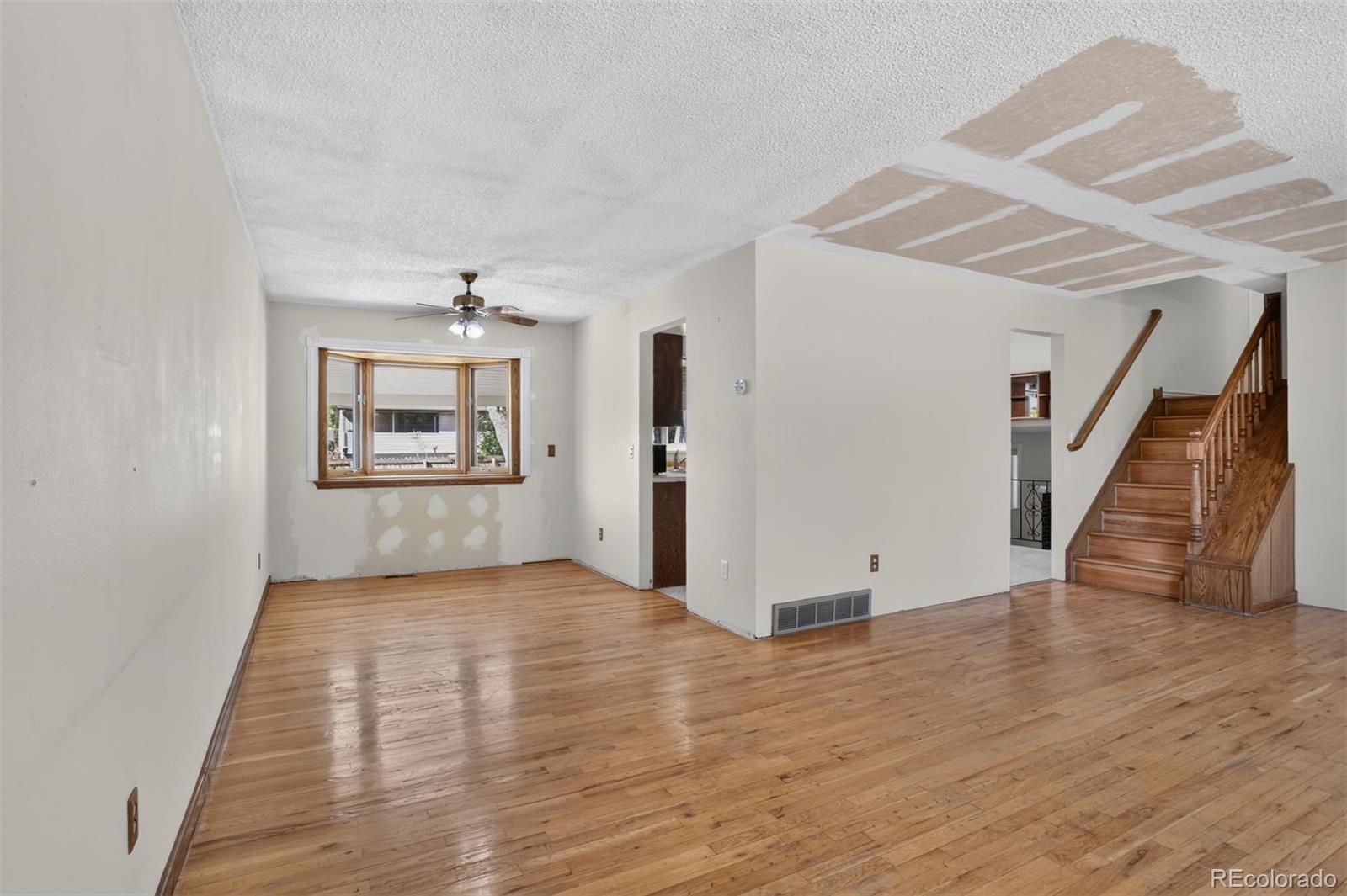 MLS Image #4 for 2885 s teller street,denver, Colorado