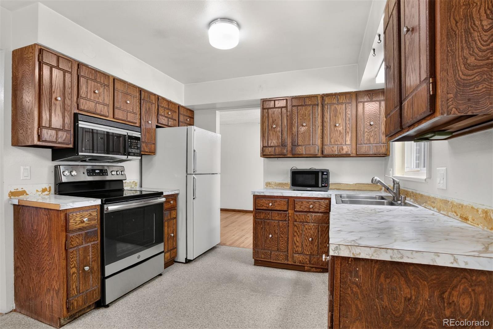 MLS Image #7 for 2885 s teller street,denver, Colorado