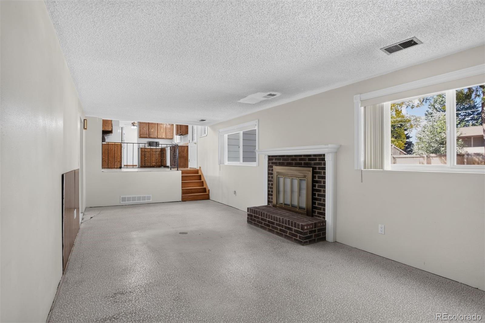MLS Image #9 for 2885 s teller street,denver, Colorado