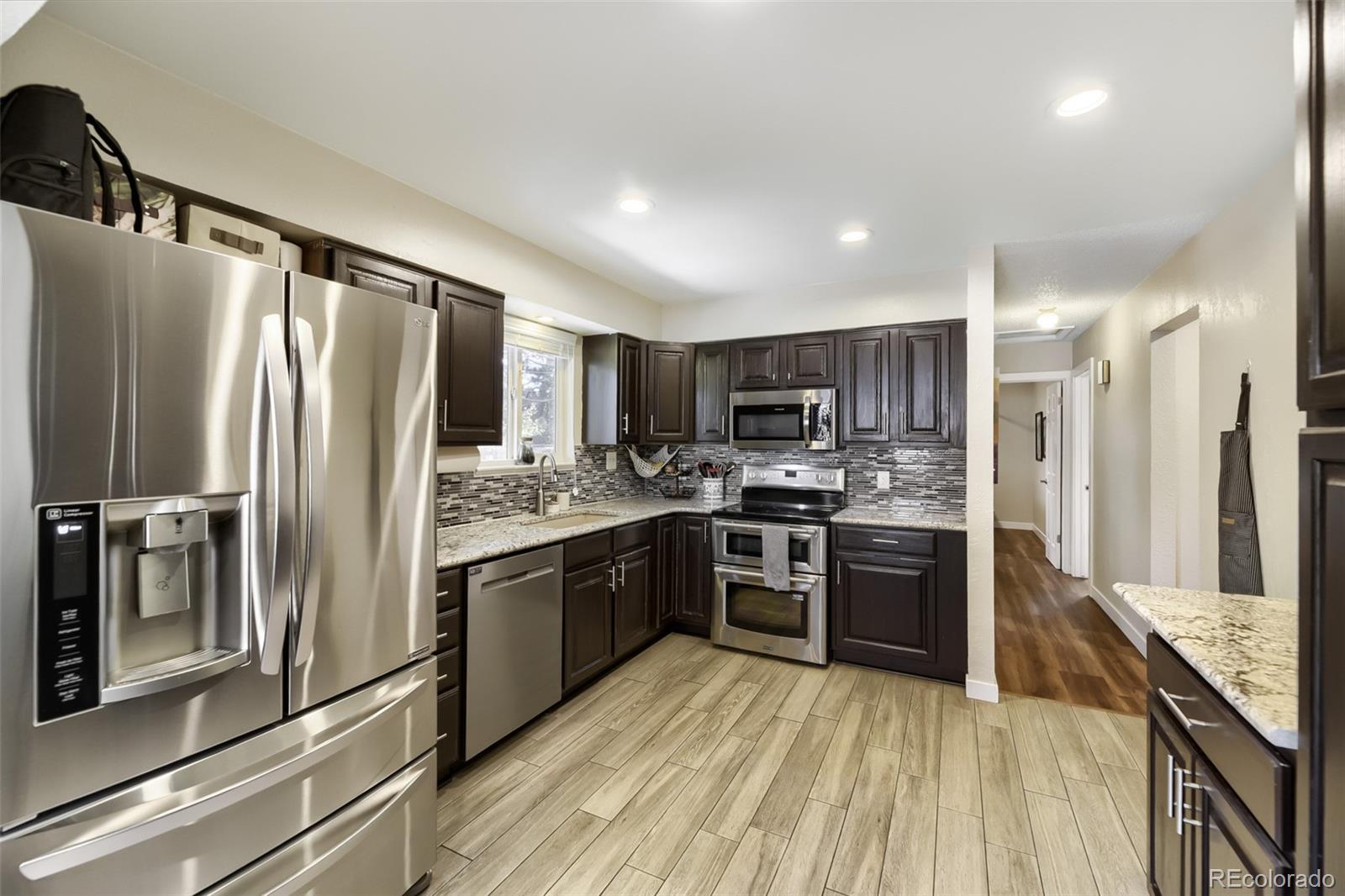 MLS Image #5 for 7720 s wellington street,centennial, Colorado