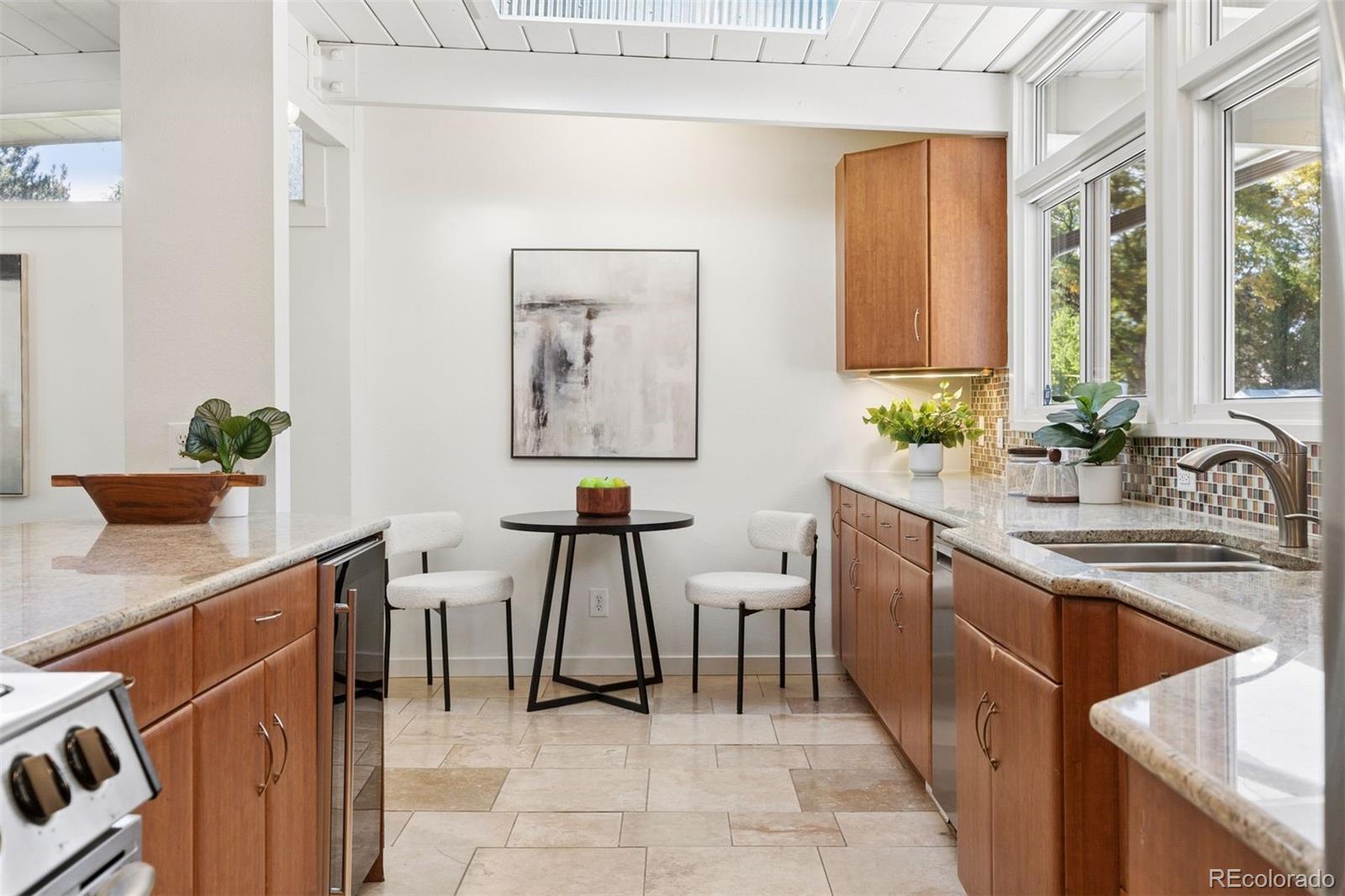 MLS Image #12 for 1360 s dahlia street,denver, Colorado