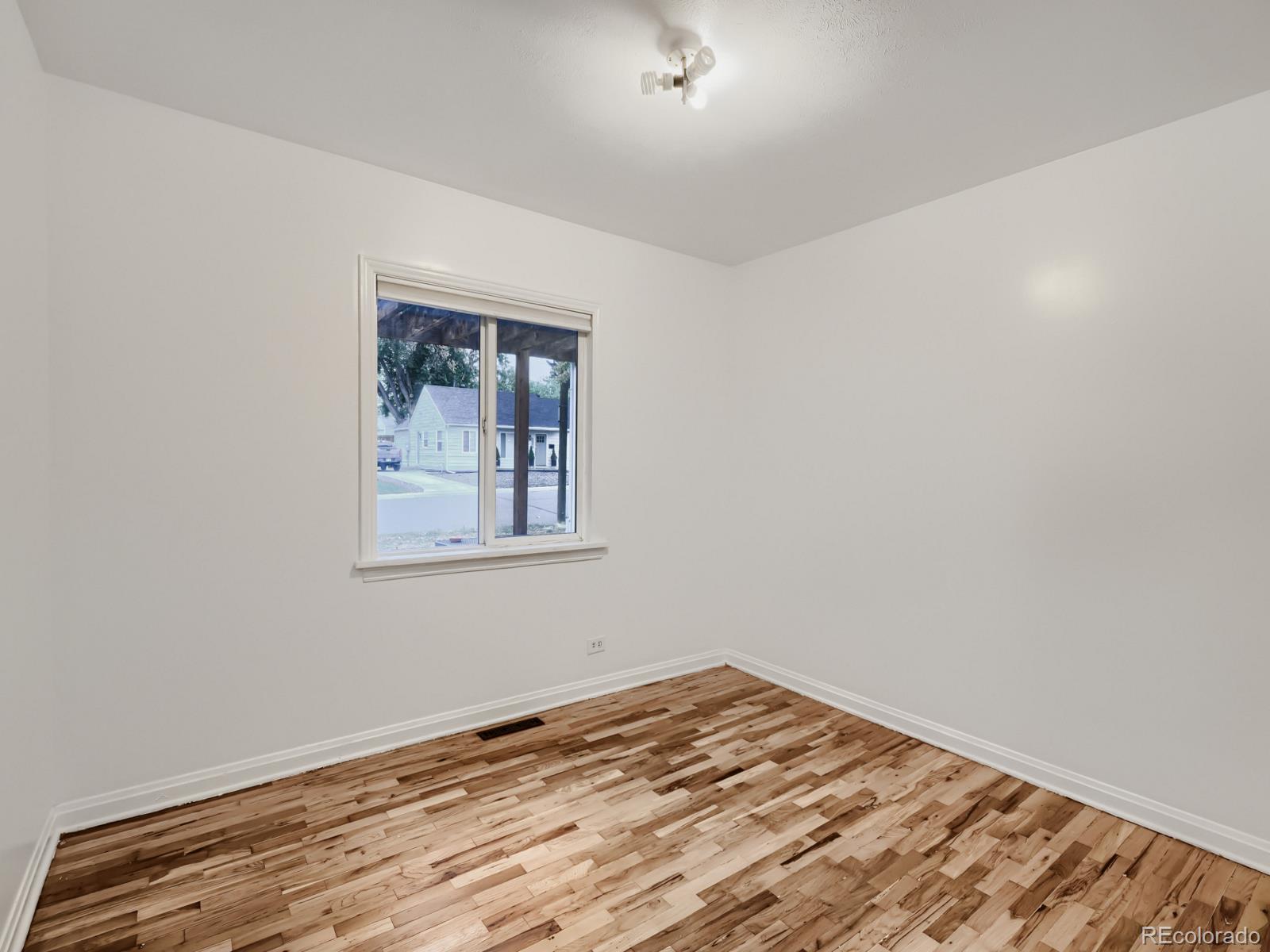 MLS Image #16 for 5088  umatilla street,denver, Colorado