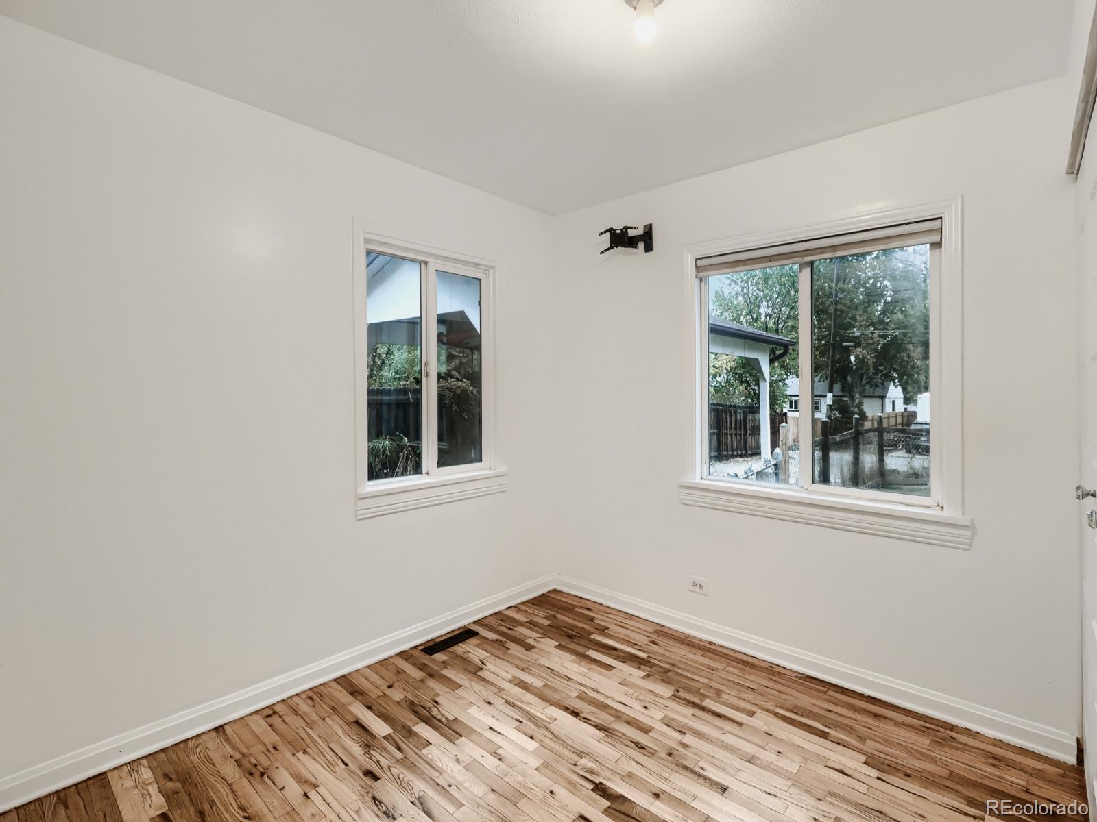MLS Image #22 for 5088  umatilla street,denver, Colorado