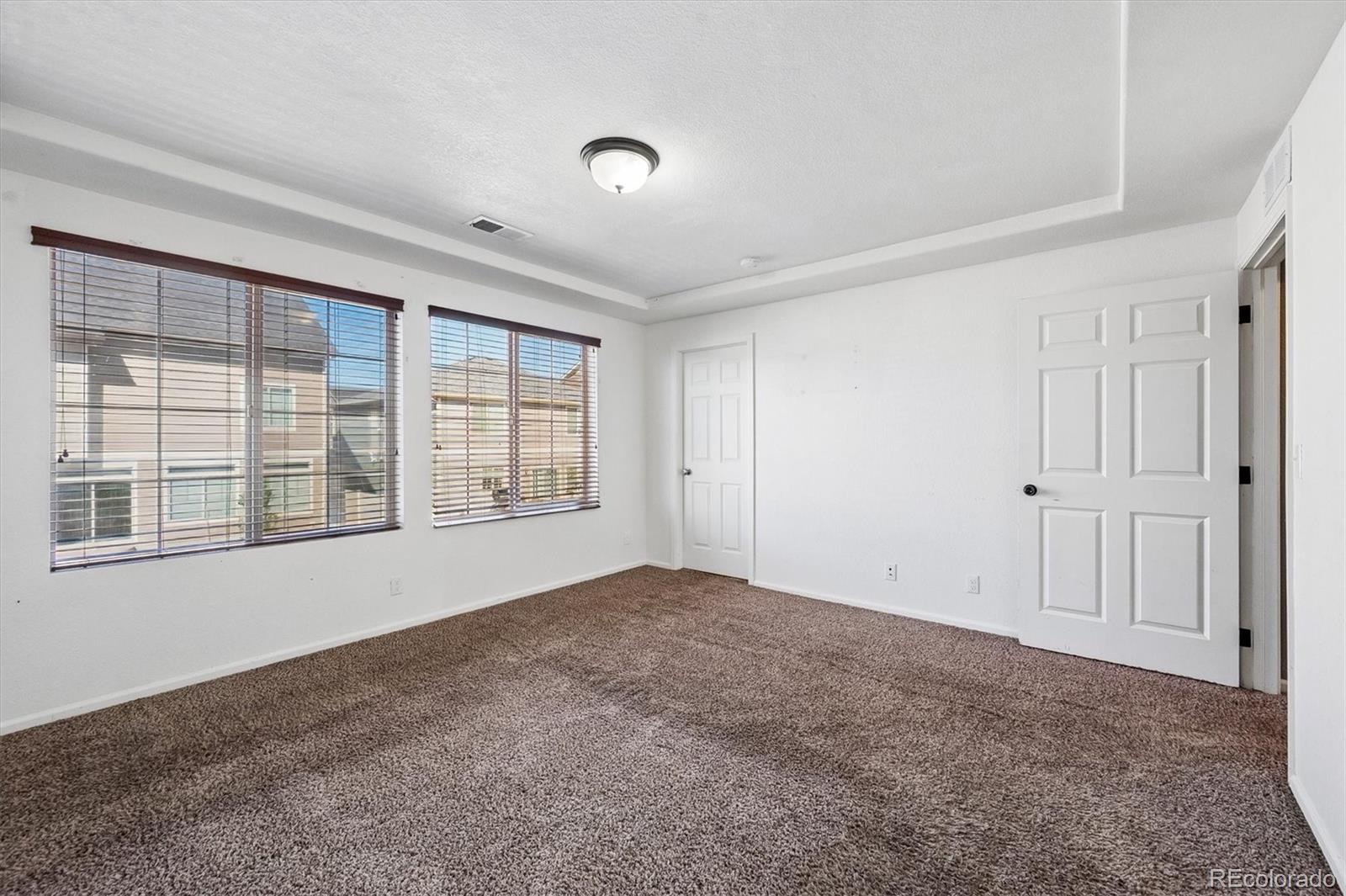 MLS Image #16 for 19045  robins drive,denver, Colorado