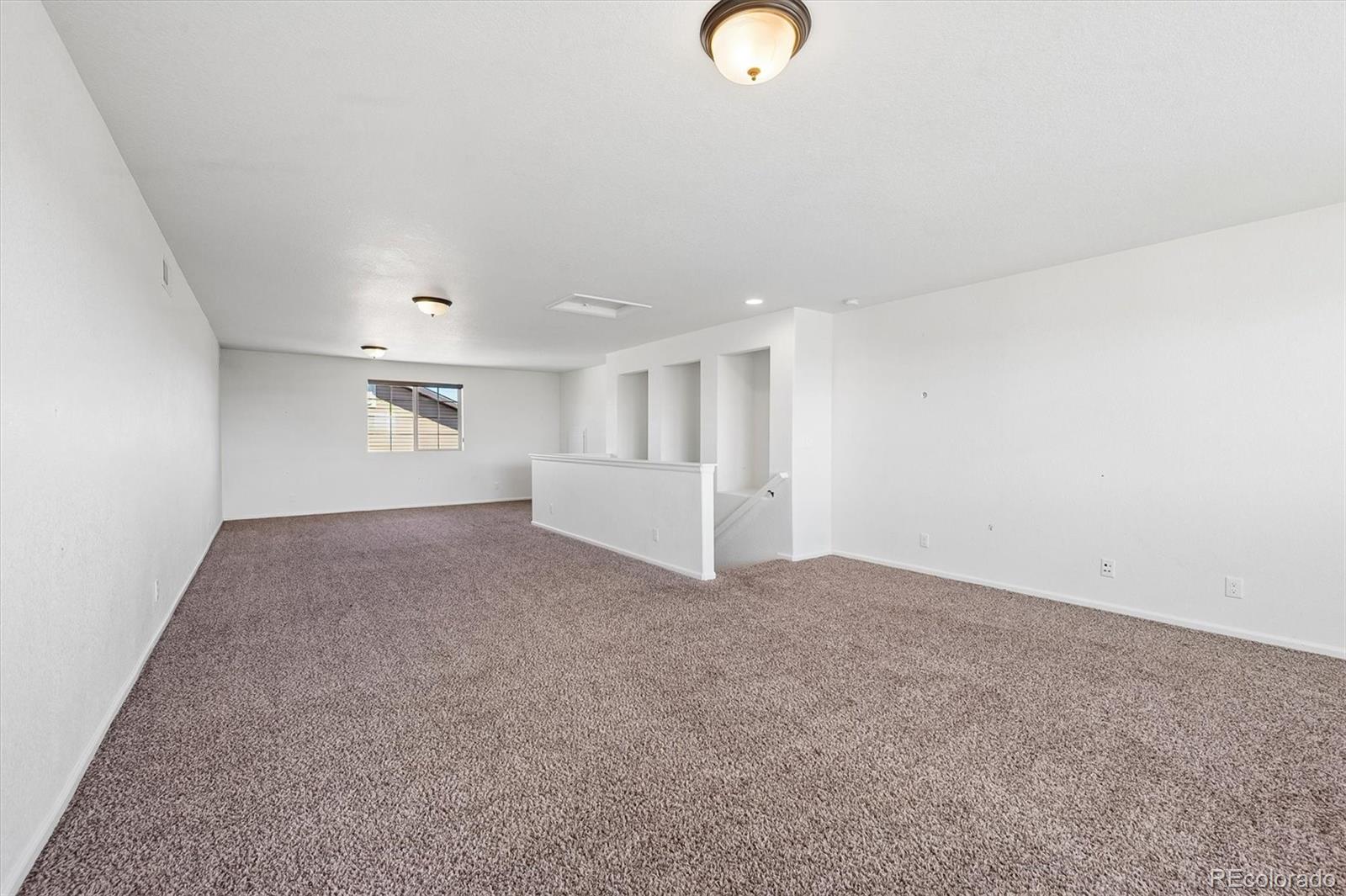 MLS Image #30 for 19045  robins drive,denver, Colorado