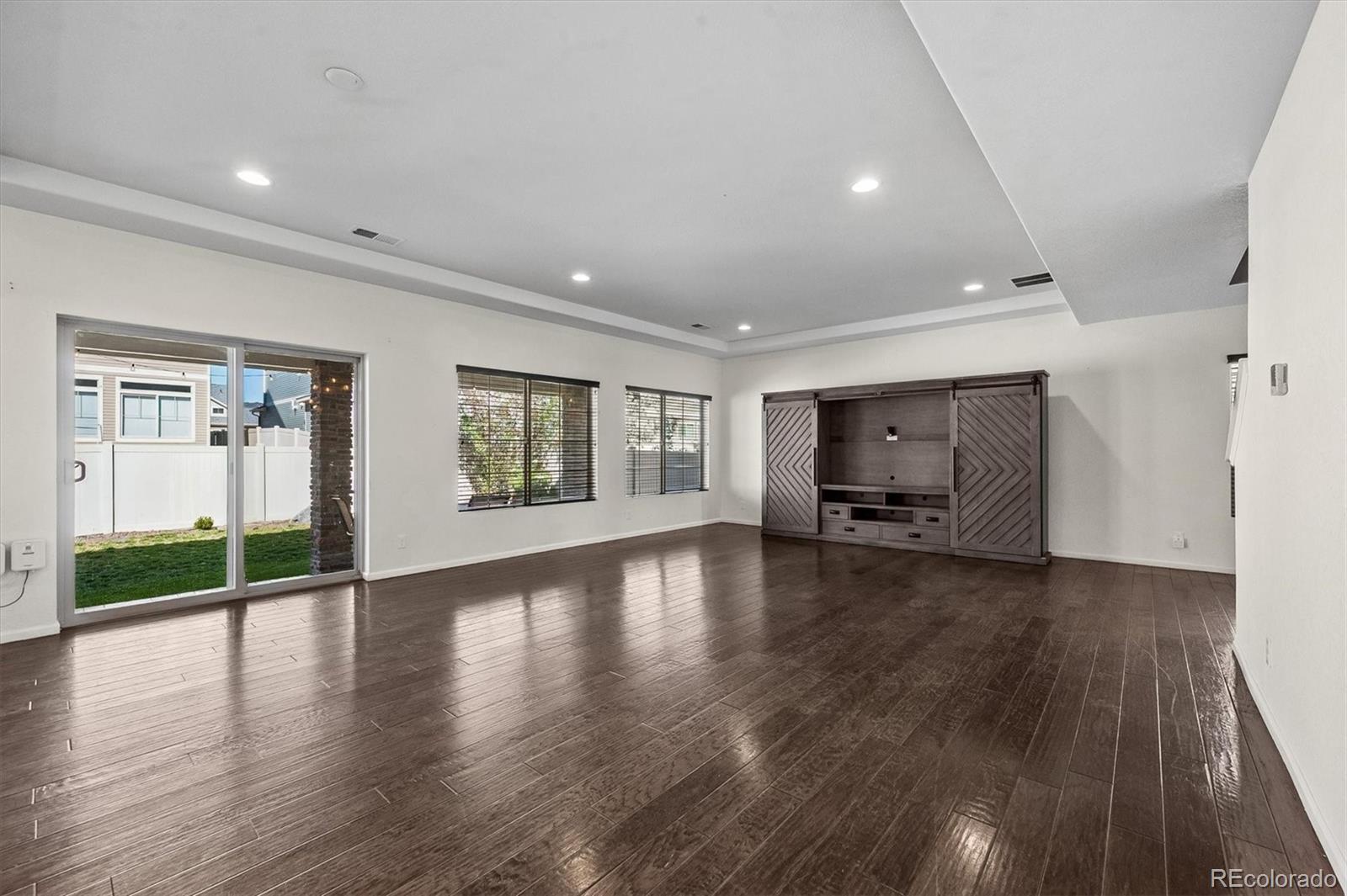 MLS Image #9 for 19045  robins drive,denver, Colorado