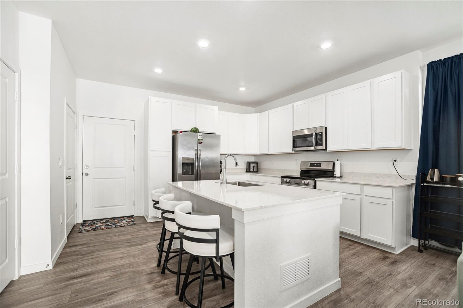 MLS Image #10 for 2001 s gold bug way,aurora, Colorado