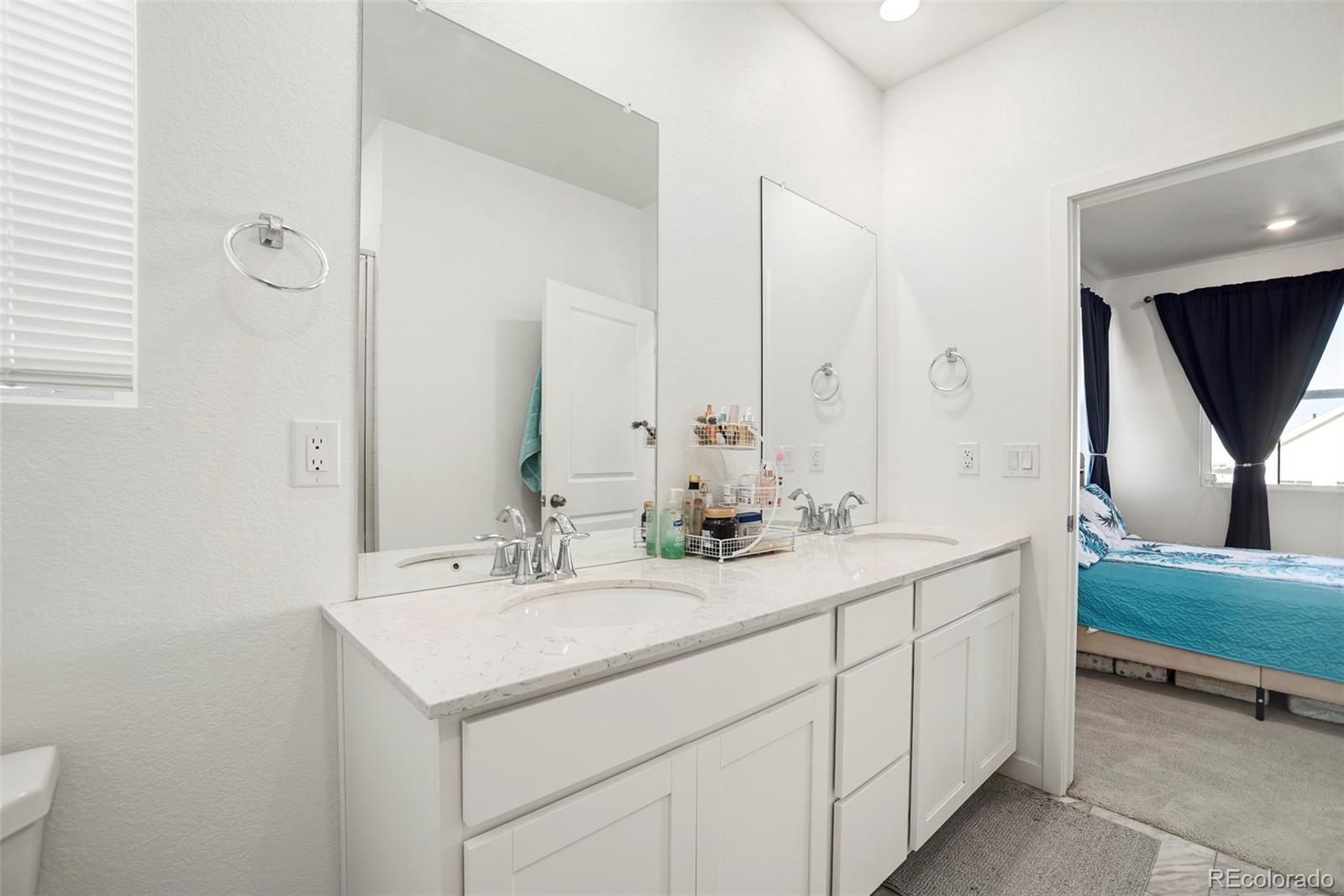 MLS Image #22 for 2001 s gold bug way,aurora, Colorado