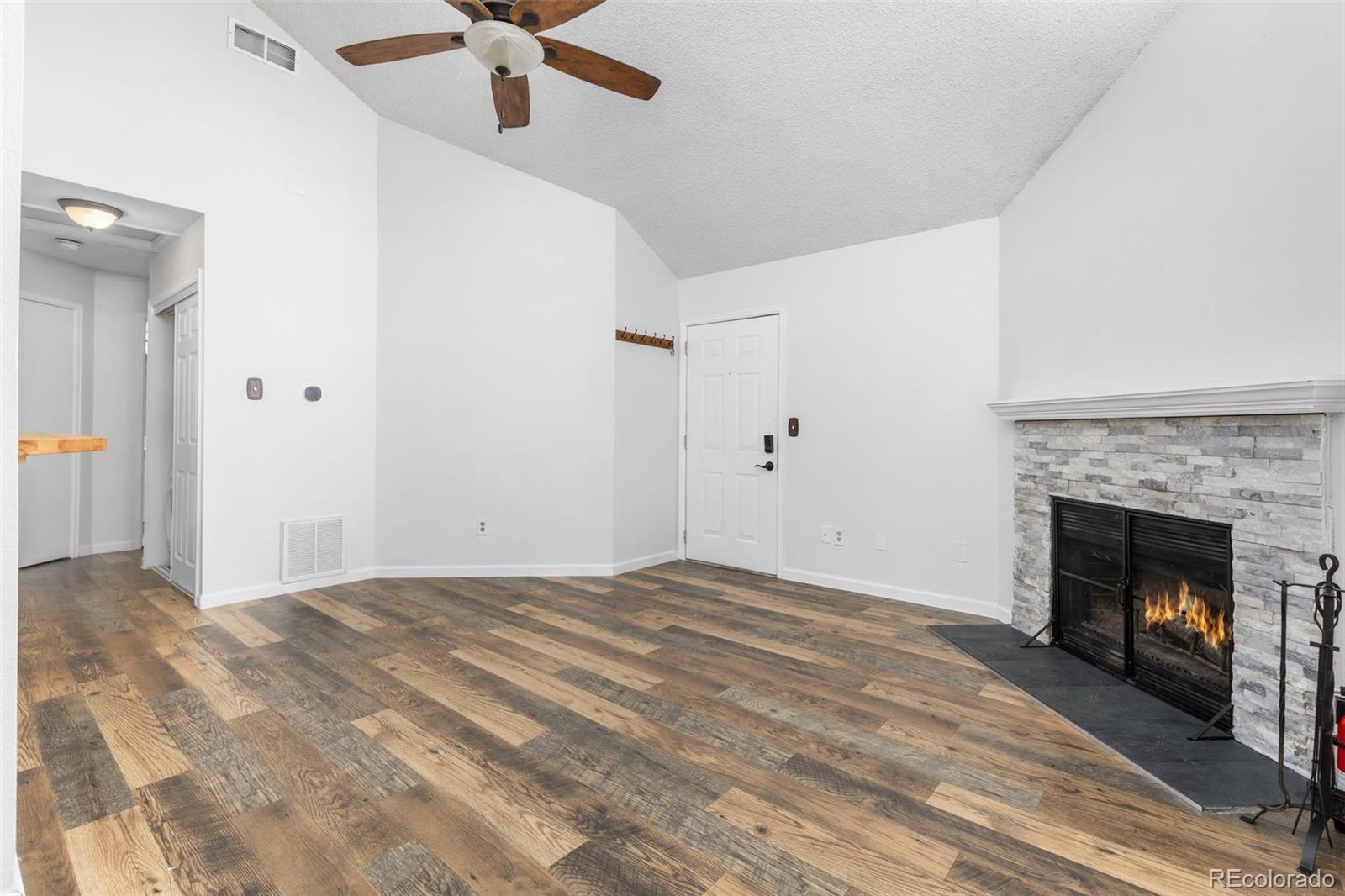 MLS Image #6 for 985 s miller street,lakewood, Colorado