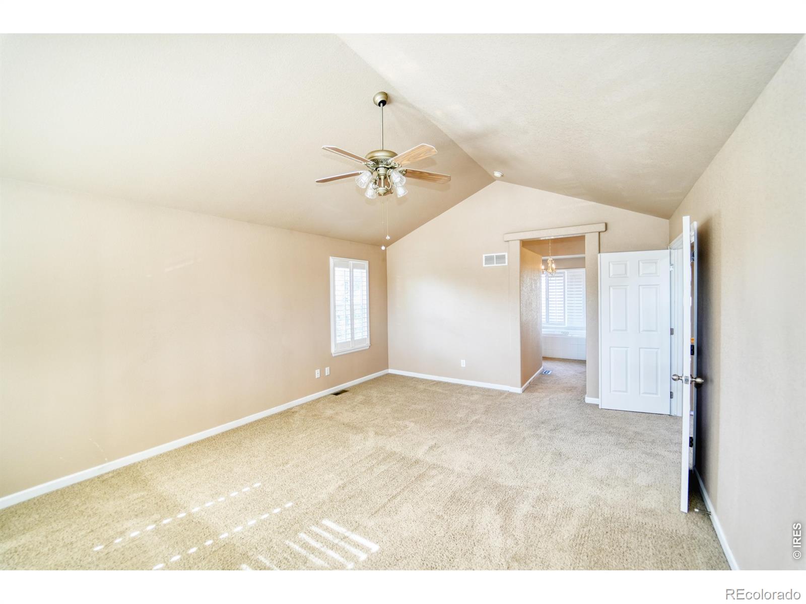 MLS Image #14 for 232  kits place,johnstown, Colorado