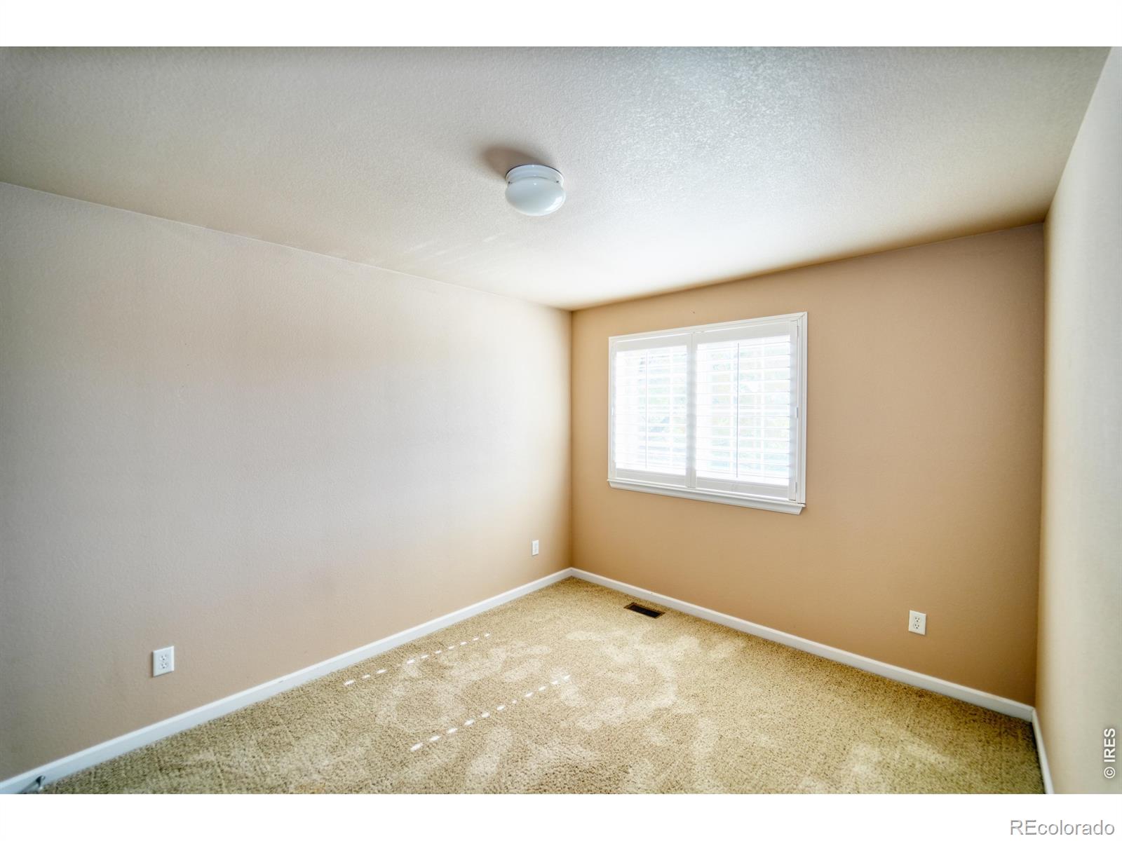 MLS Image #23 for 232  kits place,johnstown, Colorado