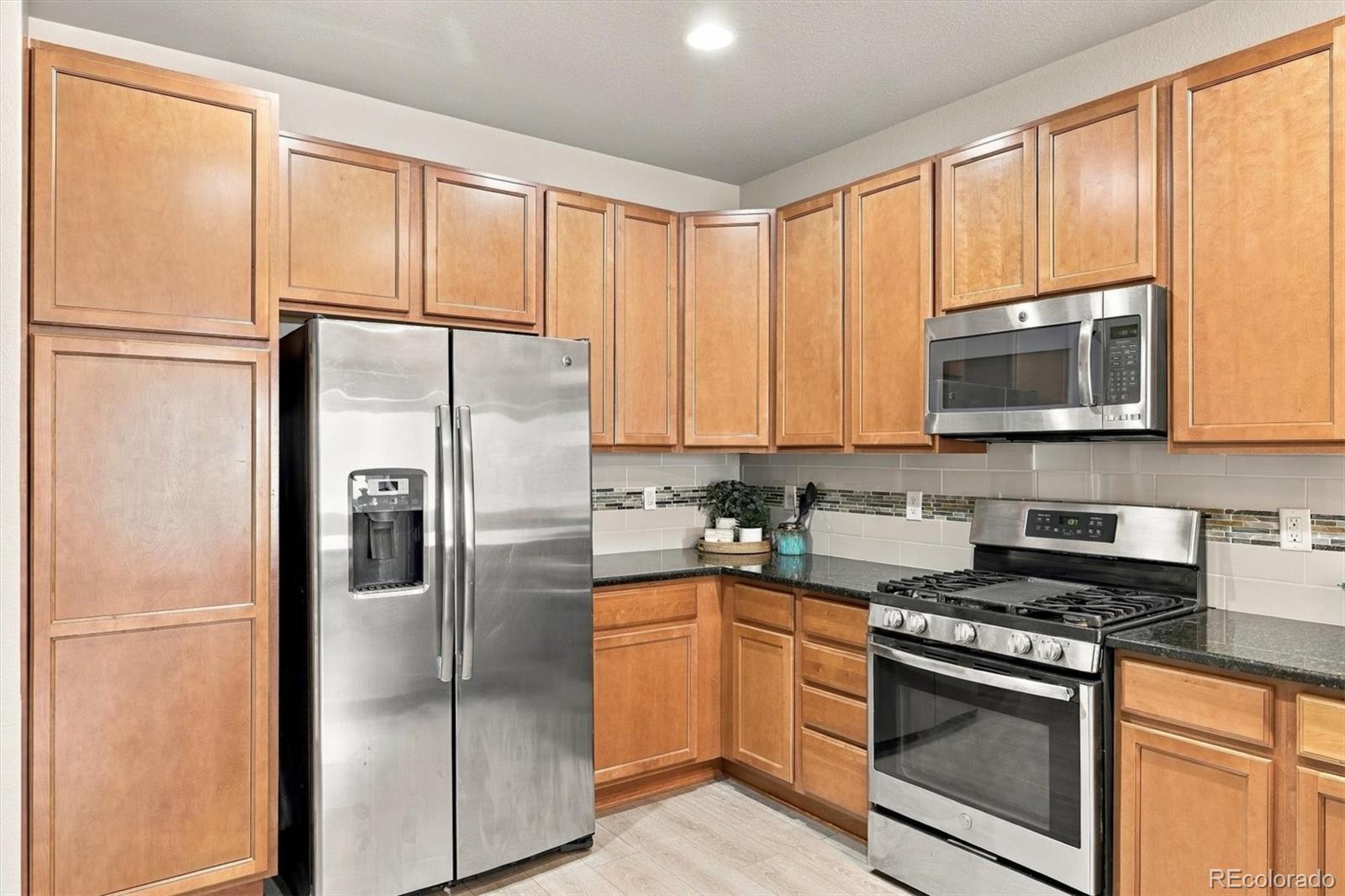 MLS Image #11 for 2009 w 67th place,denver, Colorado