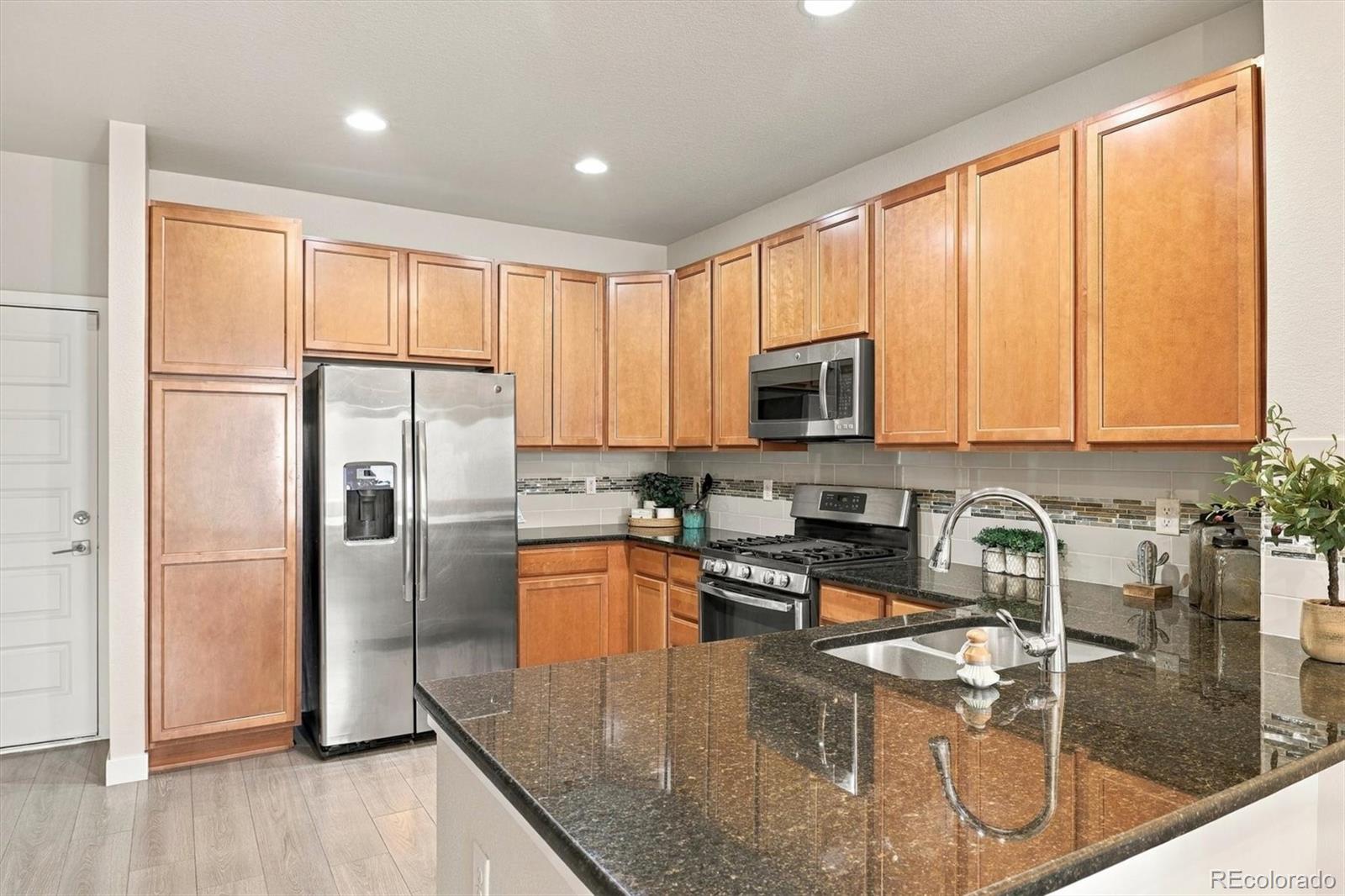 MLS Image #8 for 2009 w 67th place,denver, Colorado