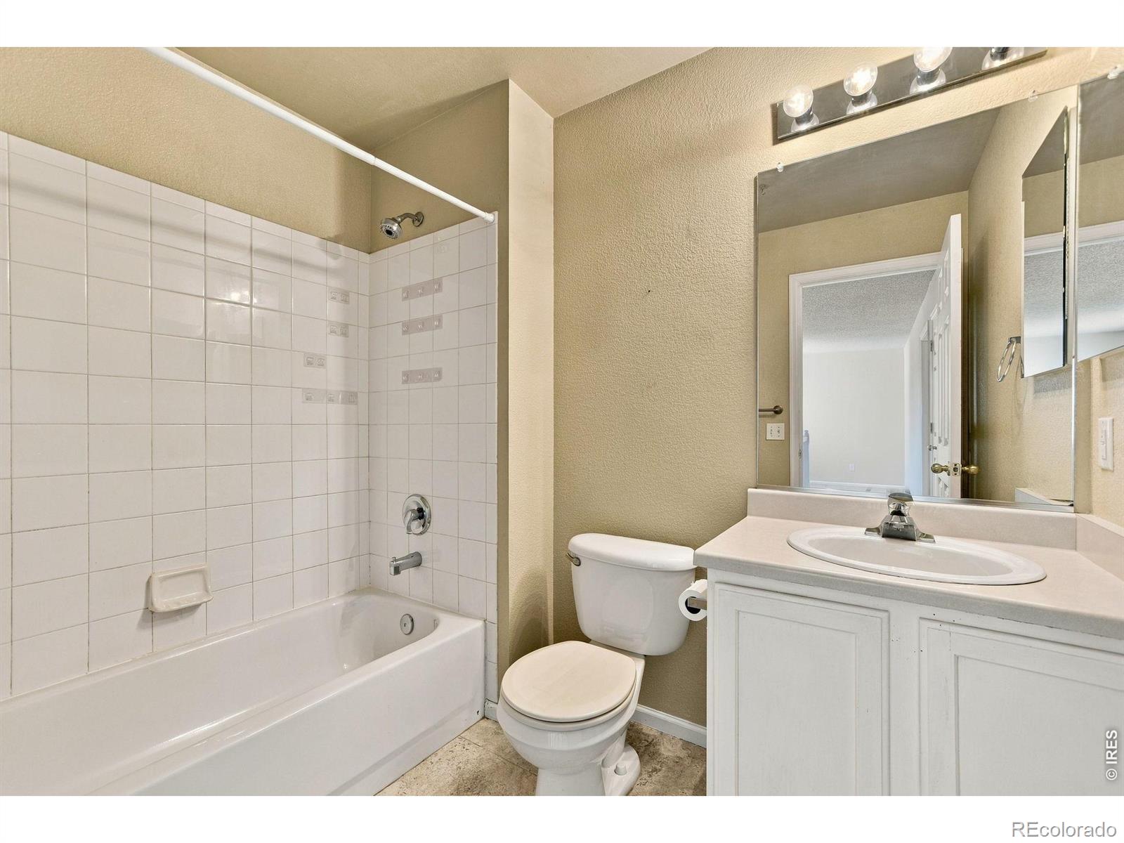 MLS Image #17 for 4064  orleans street,denver, Colorado