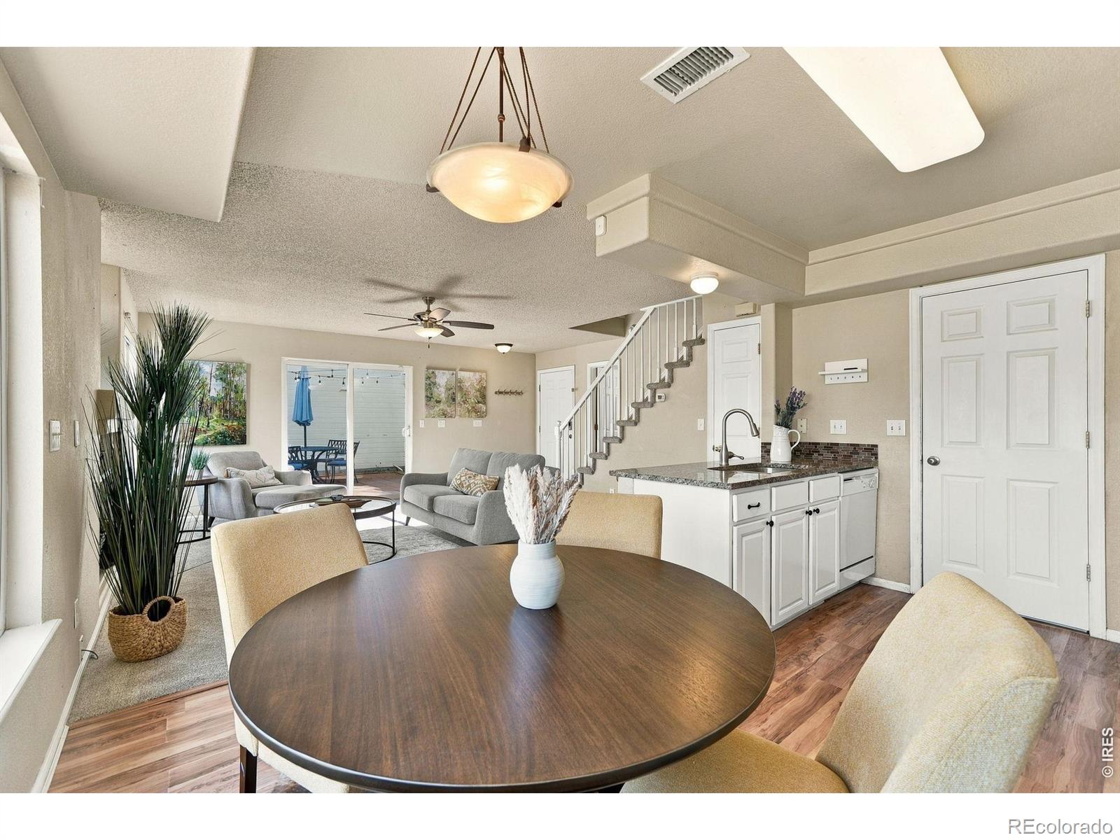 MLS Image #6 for 4064  orleans street,denver, Colorado