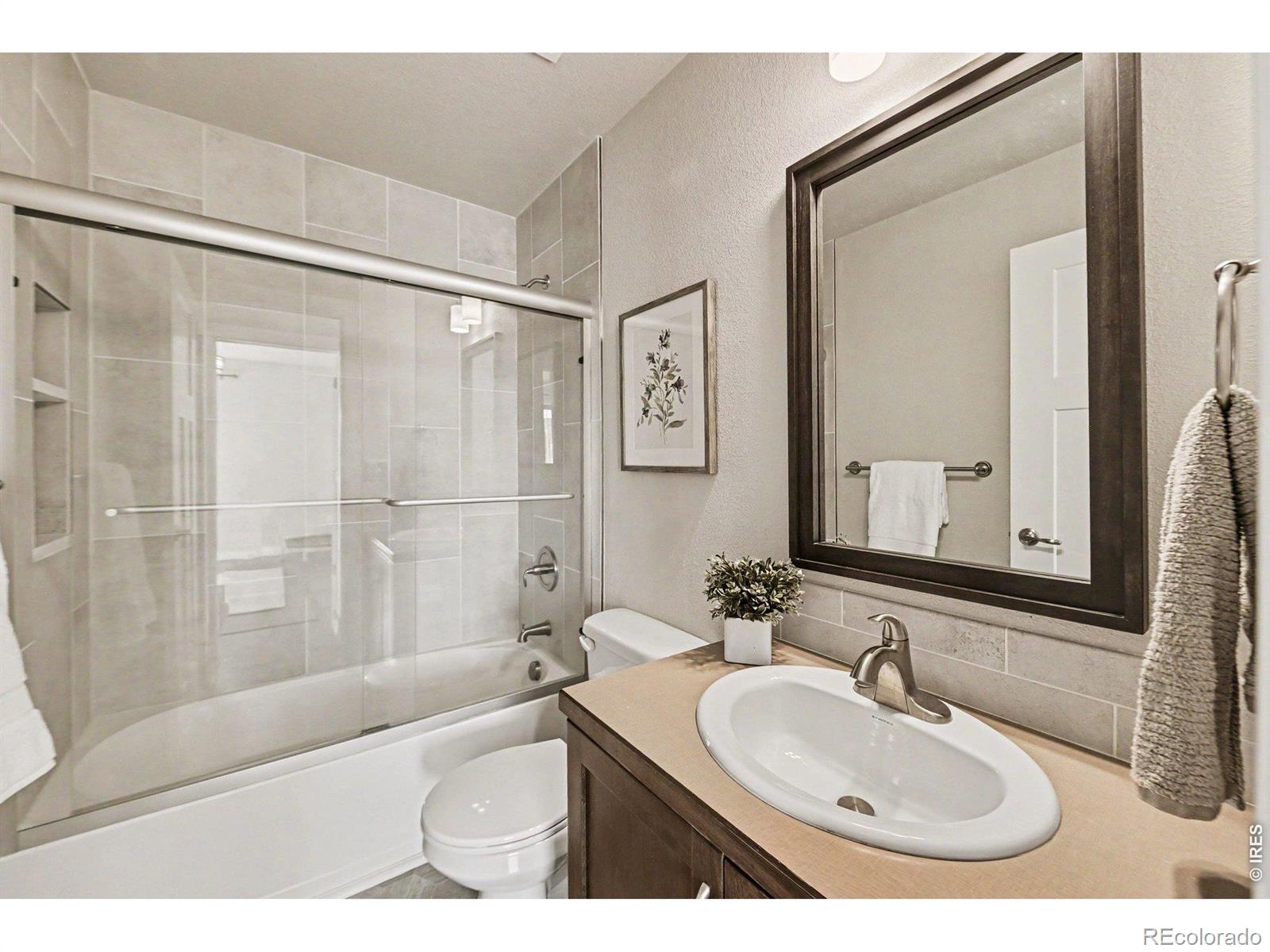 MLS Image #15 for 7102  silver court,timnath, Colorado