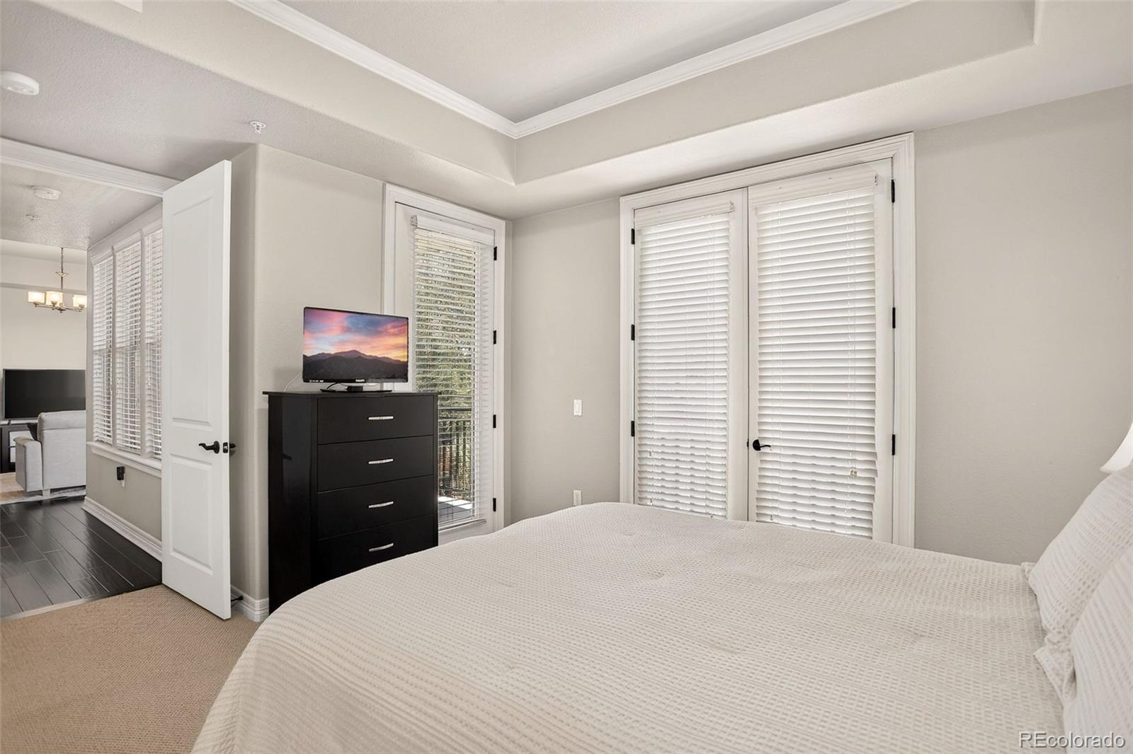 MLS Image #18 for 5592 s nevada street,littleton, Colorado