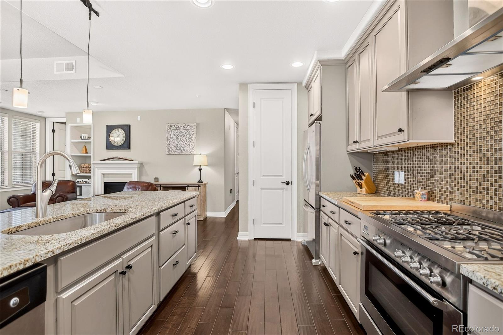 MLS Image #9 for 5592 s nevada street,littleton, Colorado