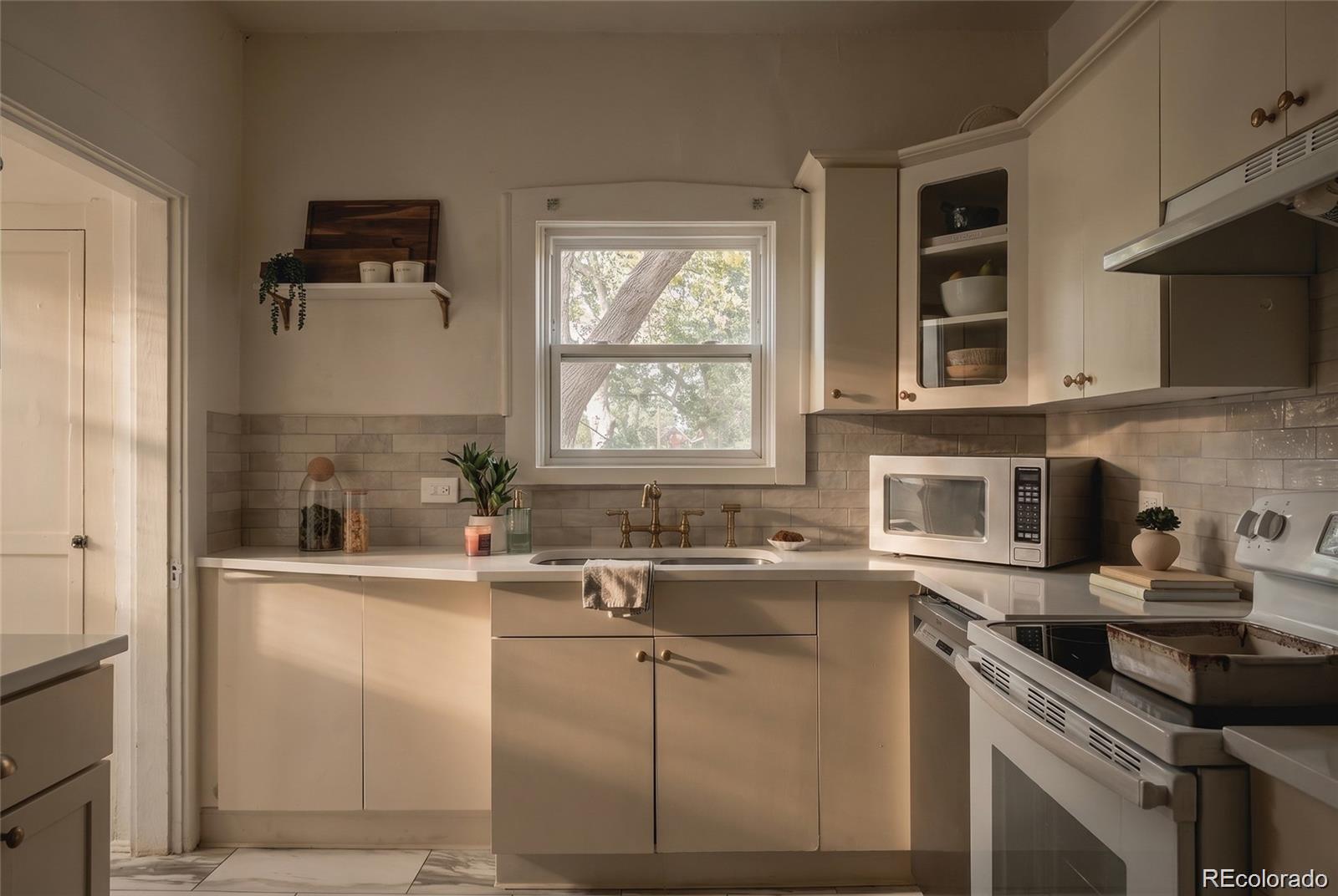 MLS Image #27 for 4734 w 33rd avenue,denver, Colorado